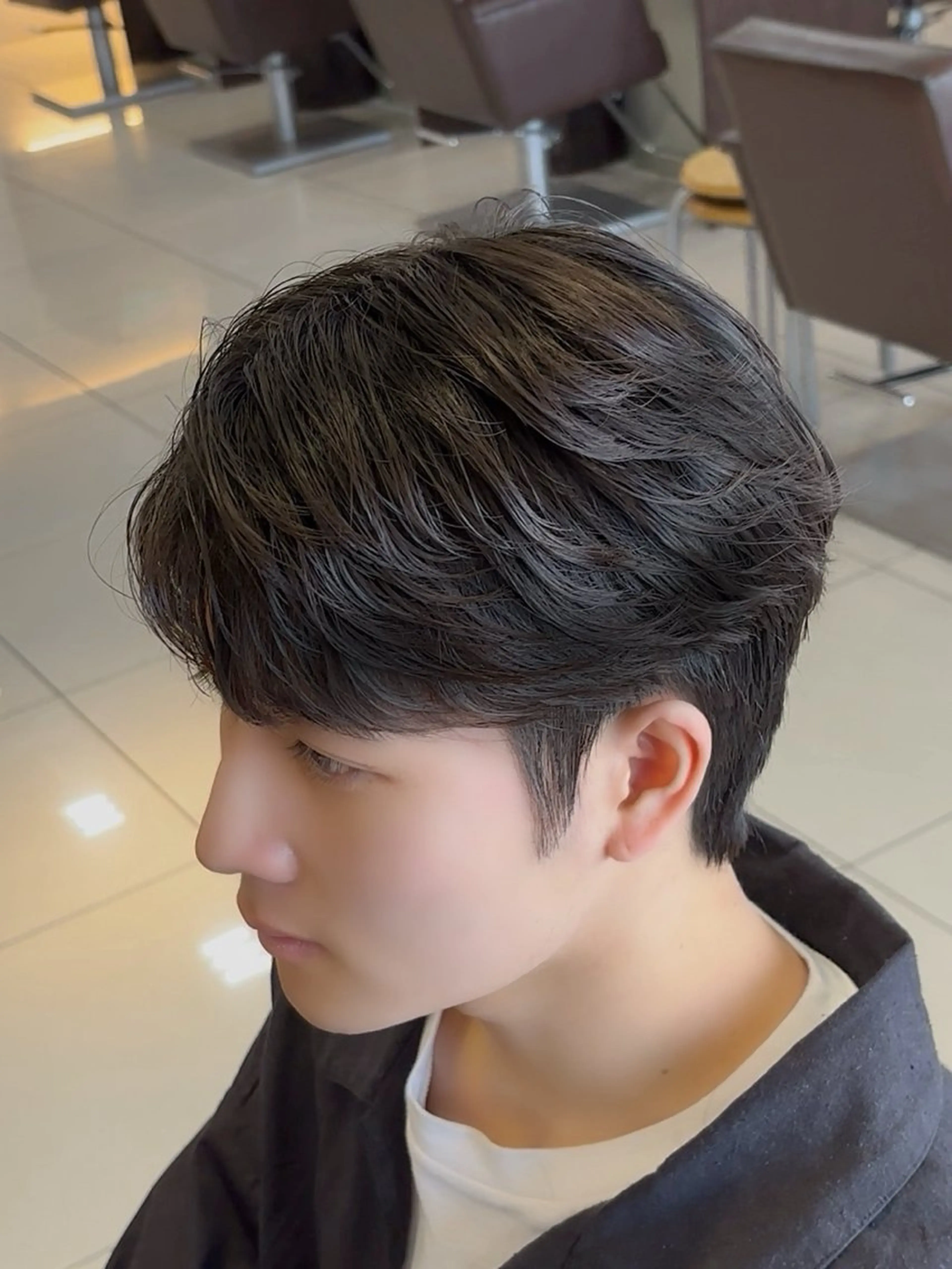 メンズ カット パーマ 草薙メンズ縮毛矯正 💫緒方美柚のヘアスタイル
