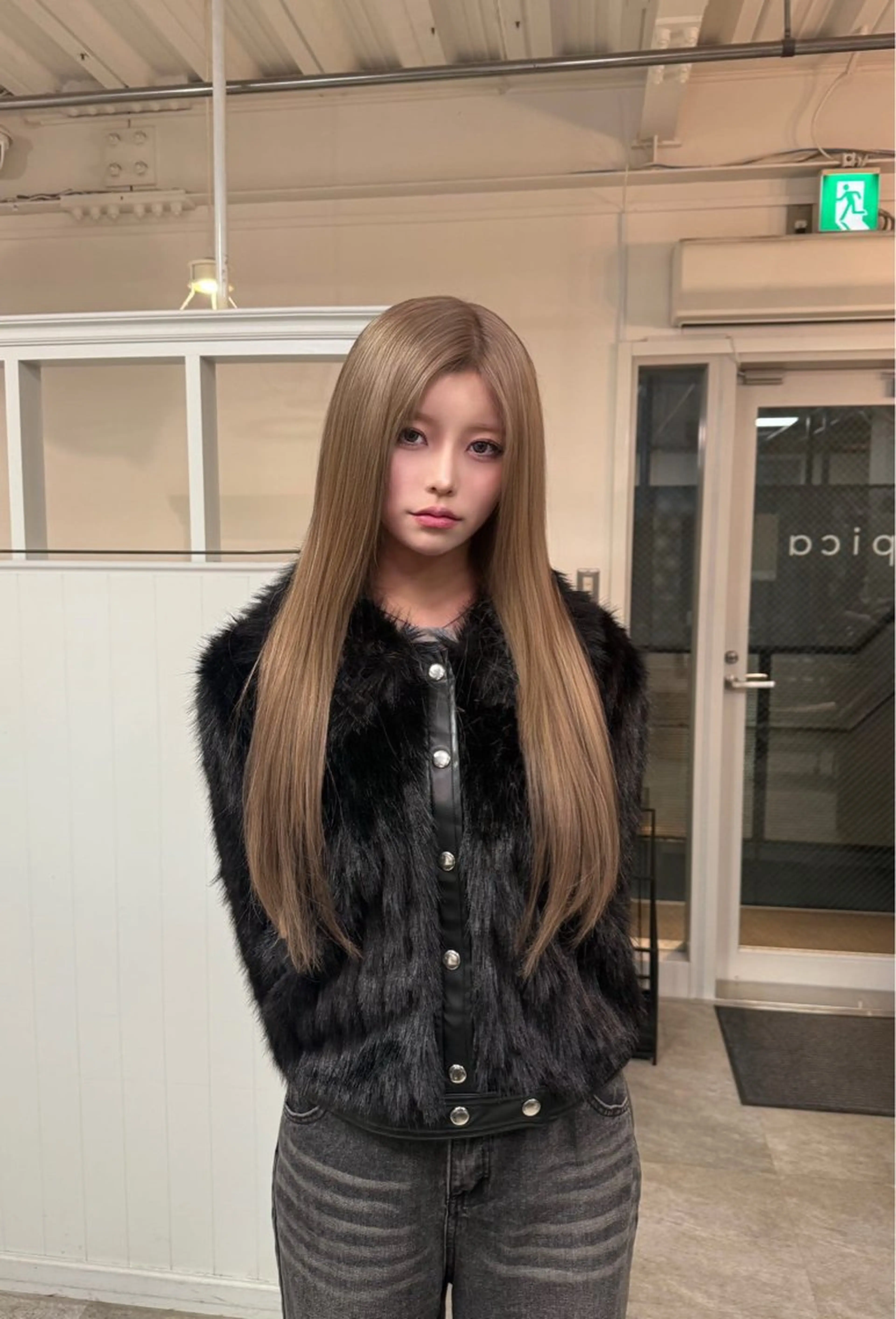 ロング エクステ 羽エクステ/ブリーチ 🎱KENJI🎱のヘアスタイル