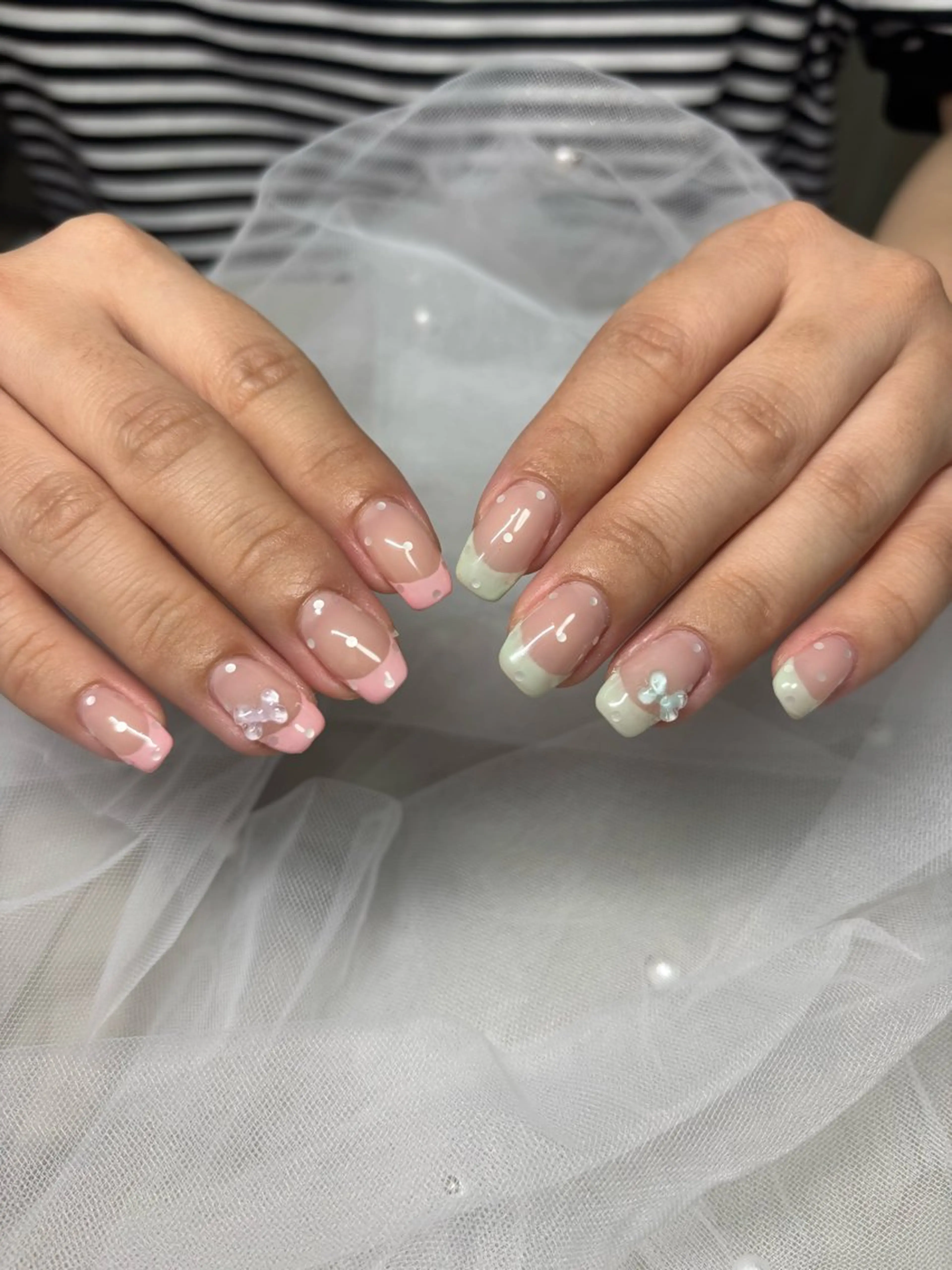 ネイル ドット フレンチネイル リボン piyu nail所属・piyu nail miyuのネイルデザイン