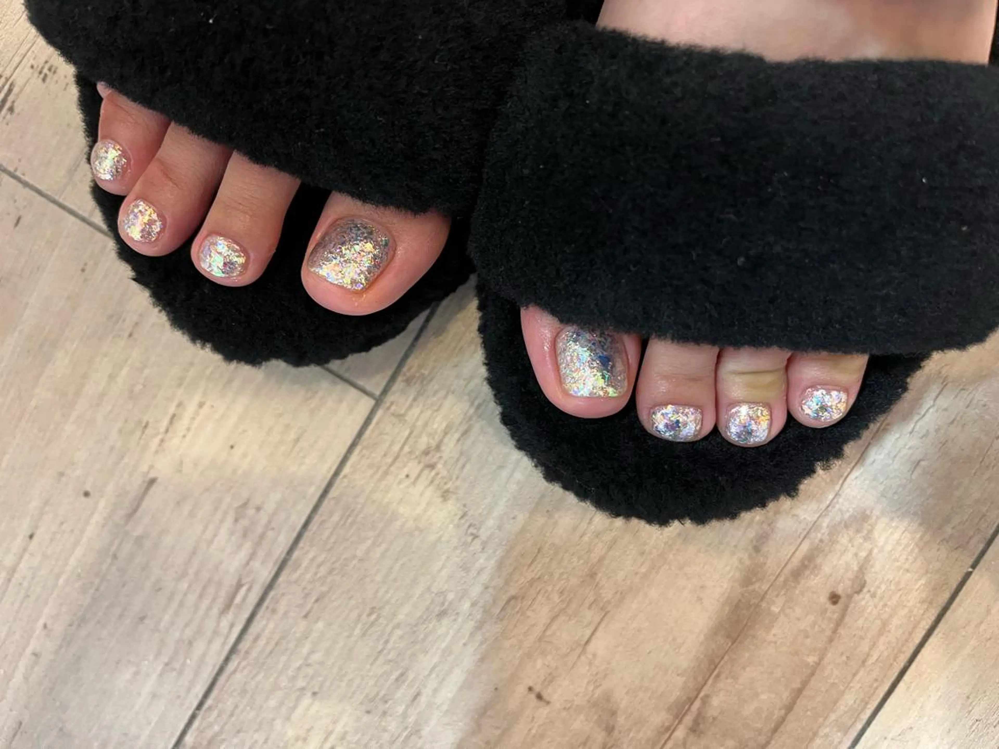 ネイル ホログラムネイル フットネイル LINON所属・【LINON】 airiのネイルデザイン