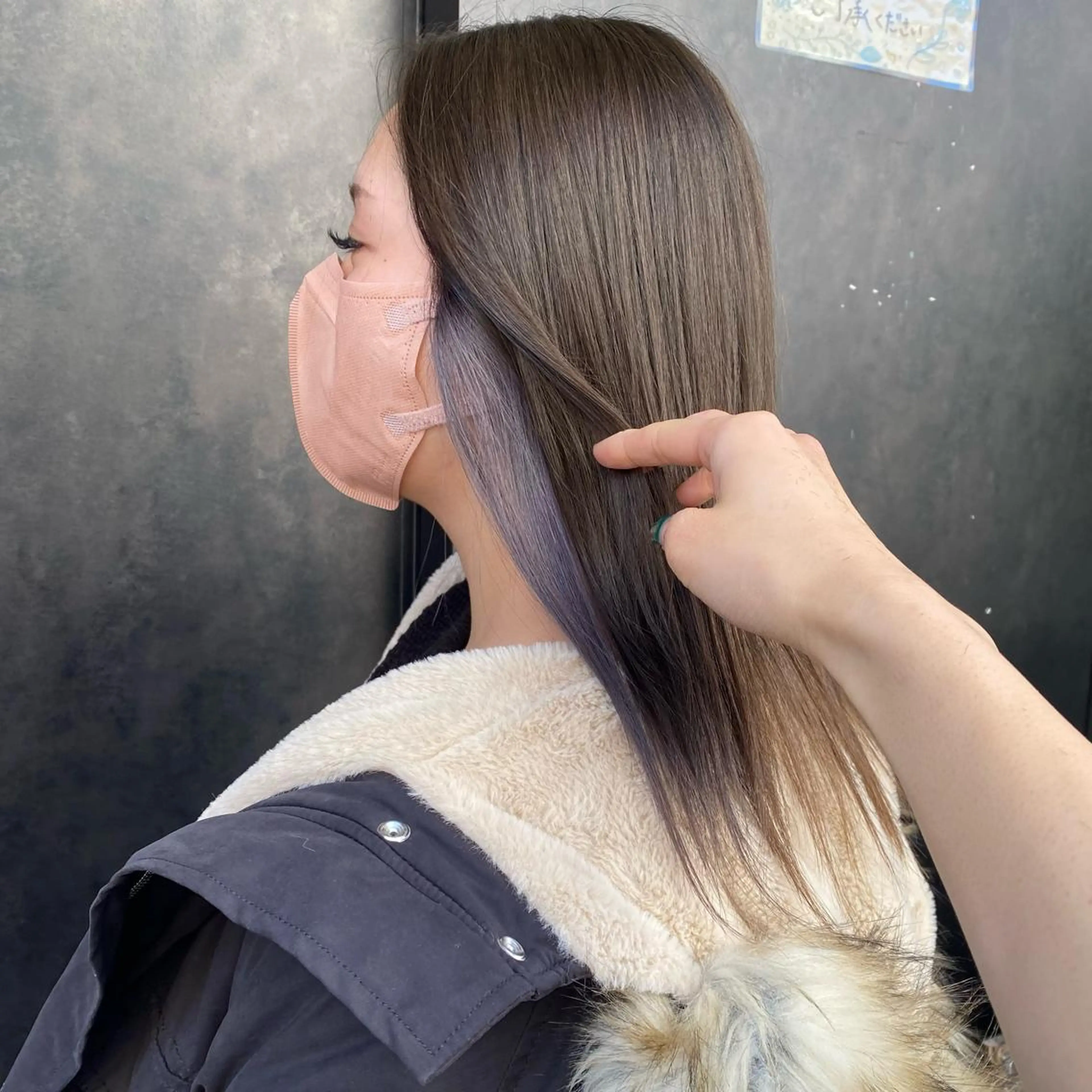カラー インナーカラー ラベンダーカラー シルバー ヘアカラー 比嘉 陽のヘアスタイル