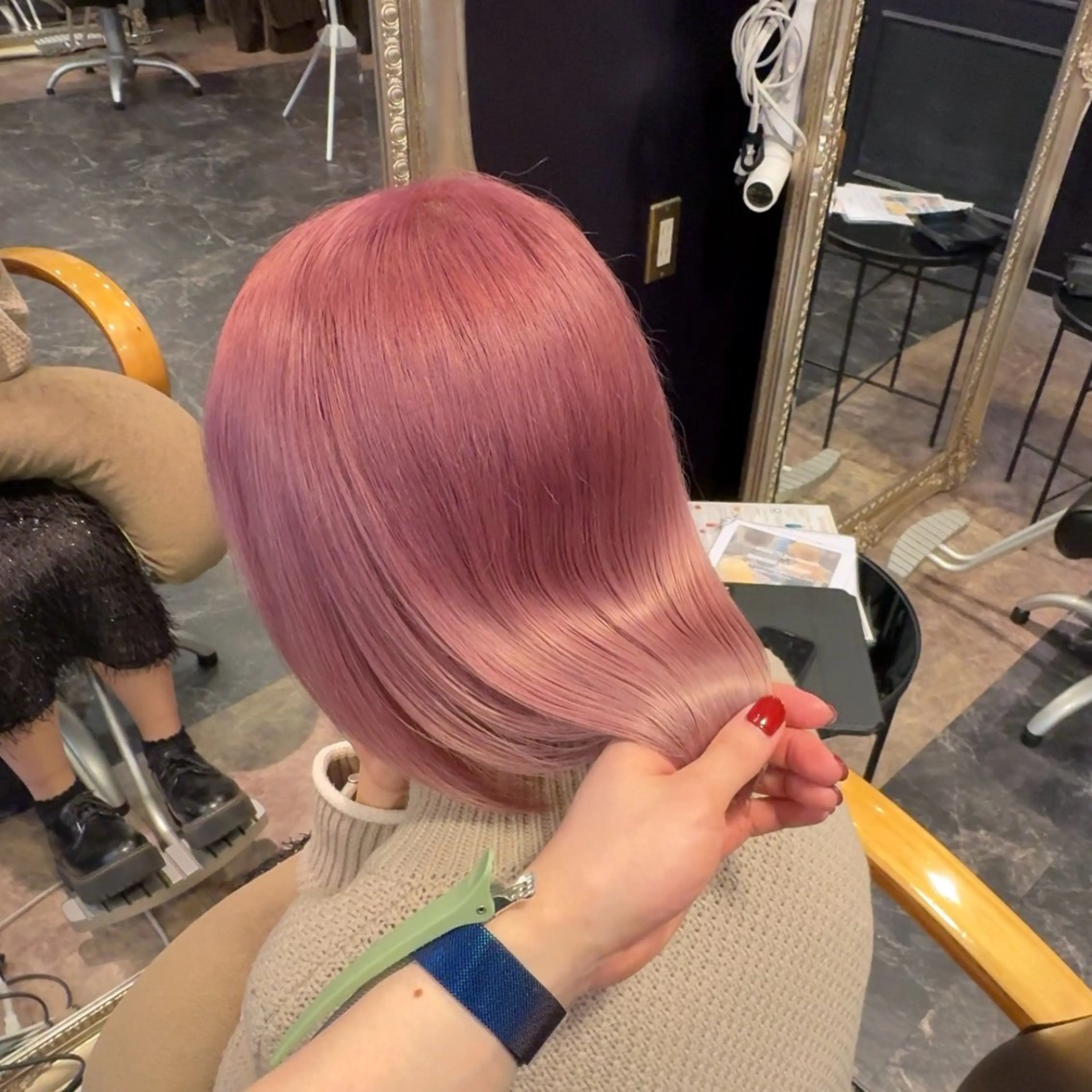 ミディアム カラー ブリーチ ピンクカラー ヘアカラー 店長 ハイトーン× 髪質改善/舘野 涼太のヘアスタイル