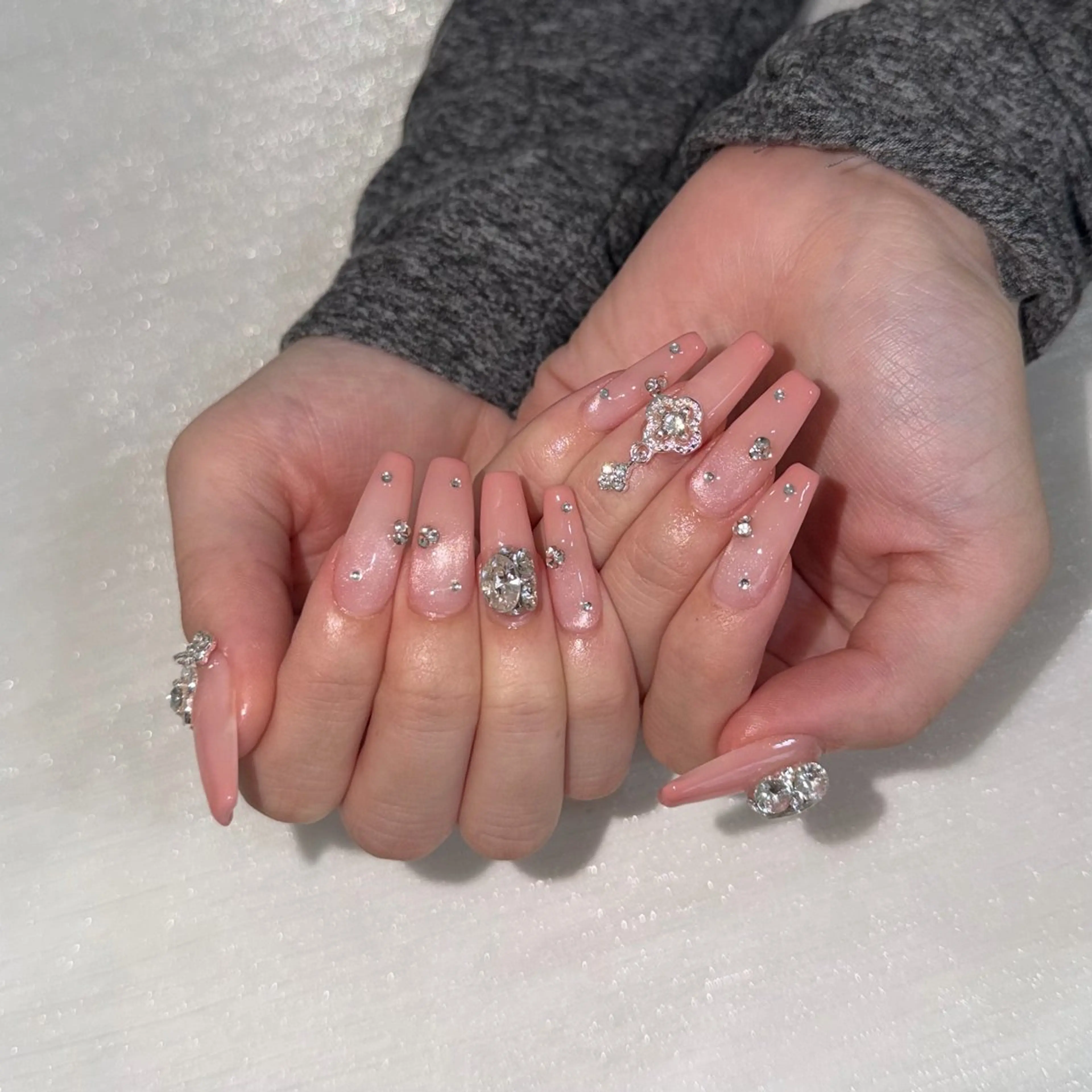 ネイル マグネットネイル ワンホンネイル ハンドネイル elfia nailstudio所属・tamaki araiのネイルデザイン