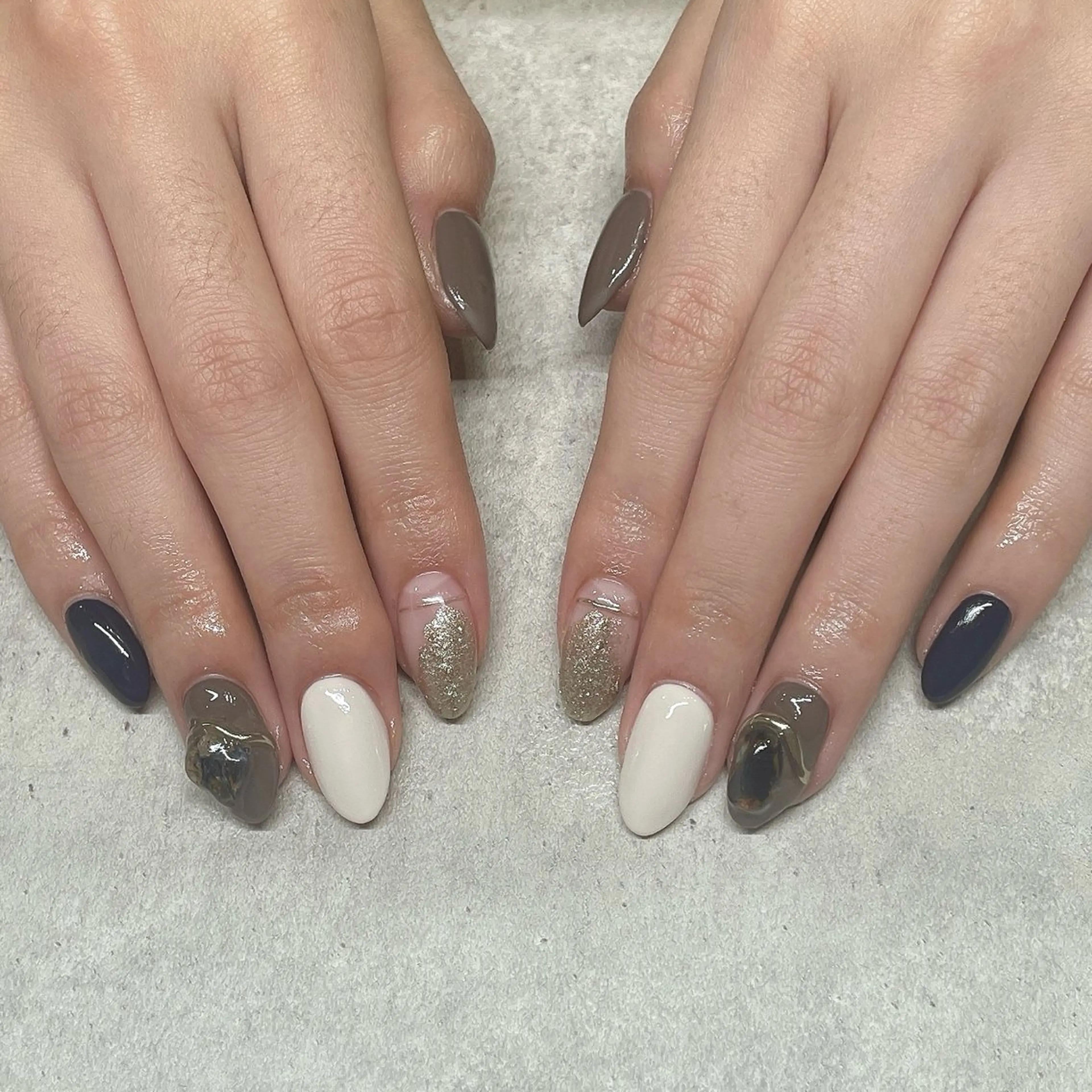 ネイル アートネイル 長さ出し ハンドネイル A85G ayakoのネイルデザイン