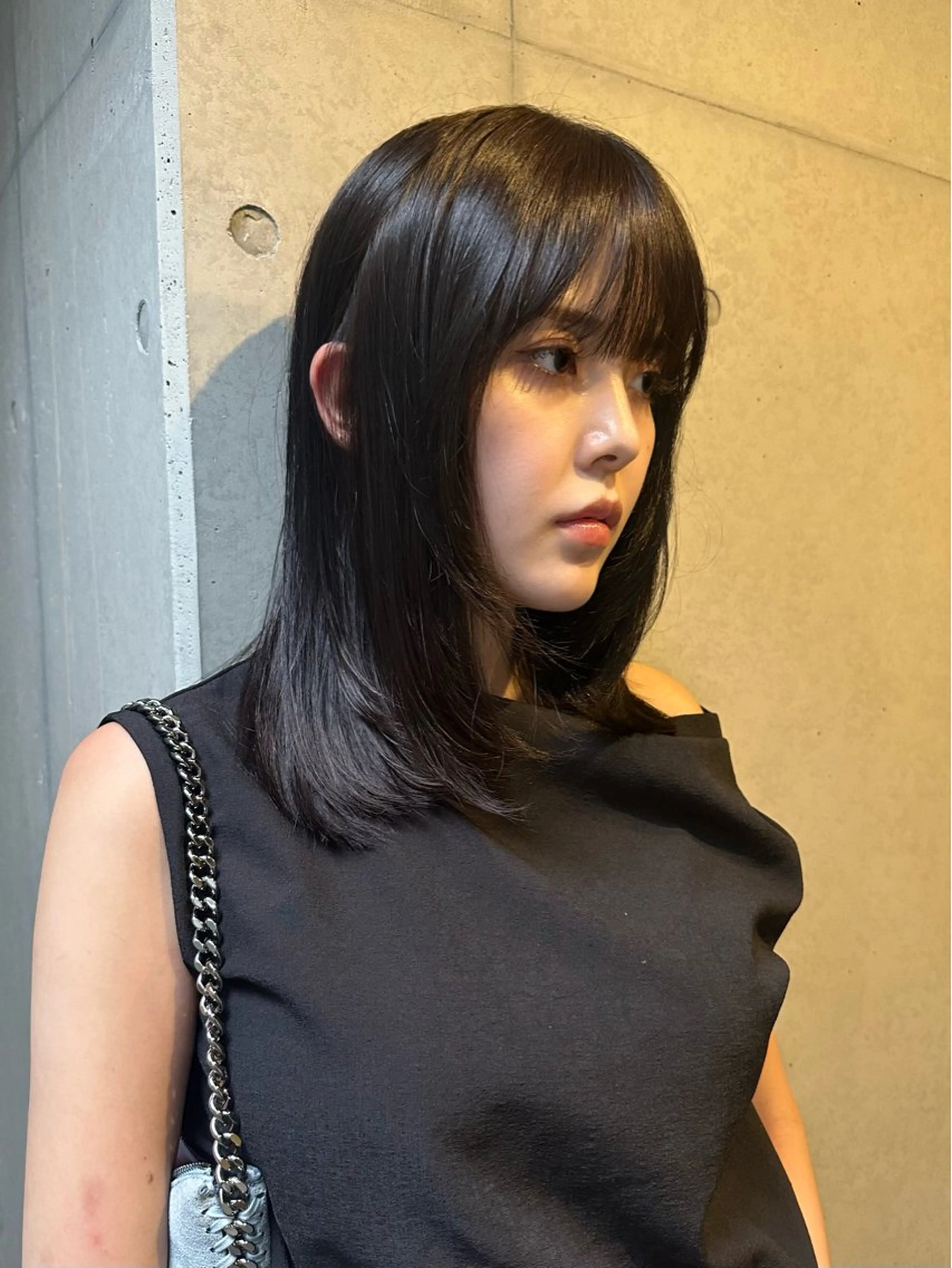 ミディアム カラー ミディアムレイヤー 顔まわりレイヤー レイヤーカット カット ヘアカラー 似合わせウルフ/ レイヤー/山本祐輔のヘアスタイル