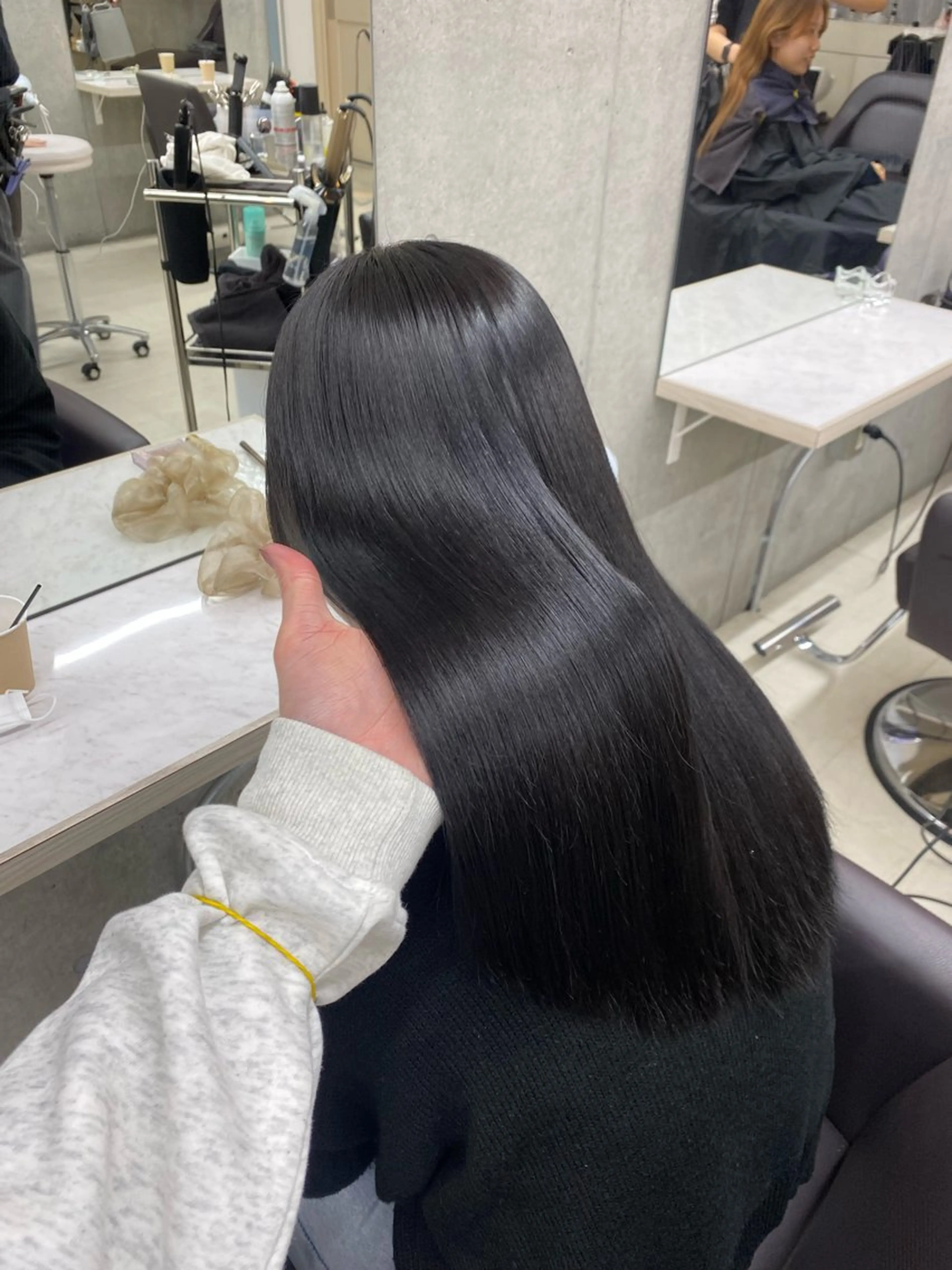 セミロング うる艶ヘア♡韓国好き 透明感　shotaのヘアスタイル