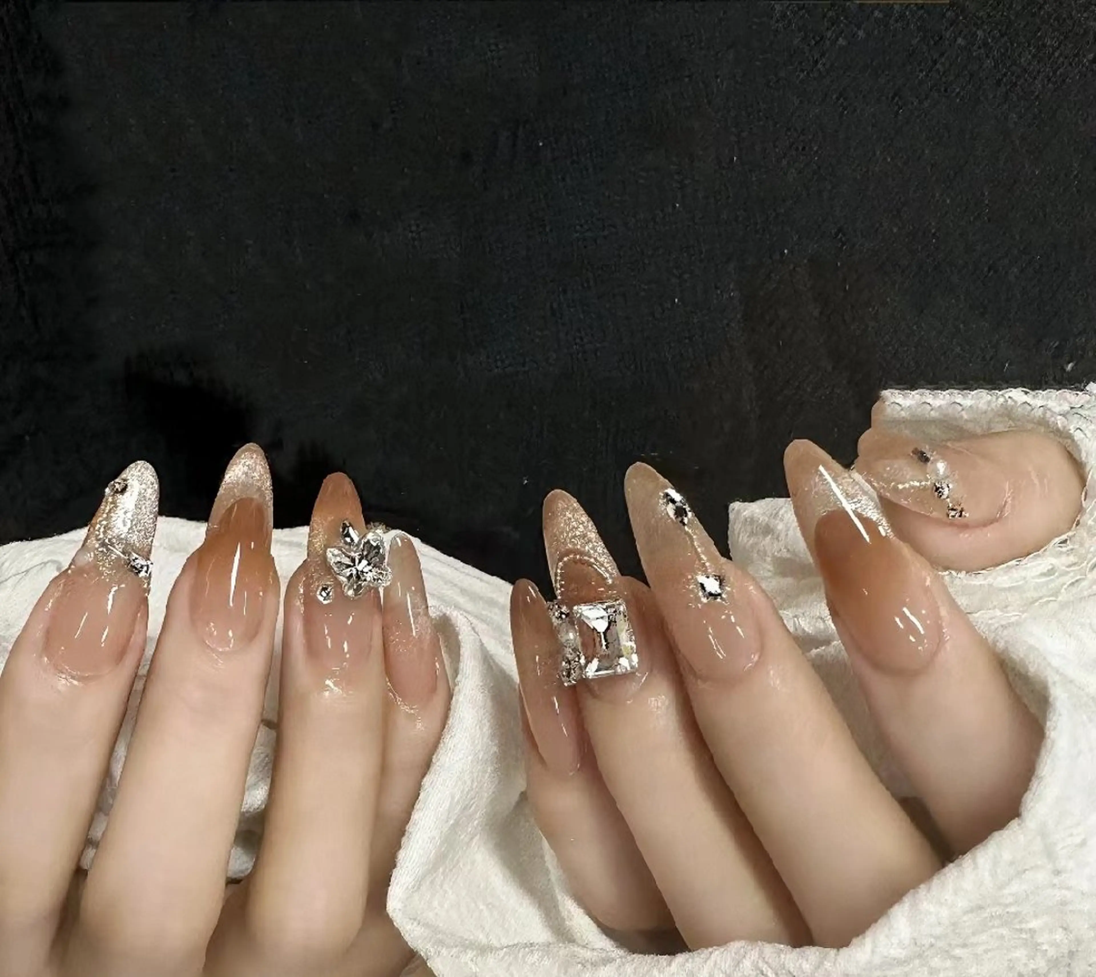 ネイル 安田 友梨のネイルデザイン