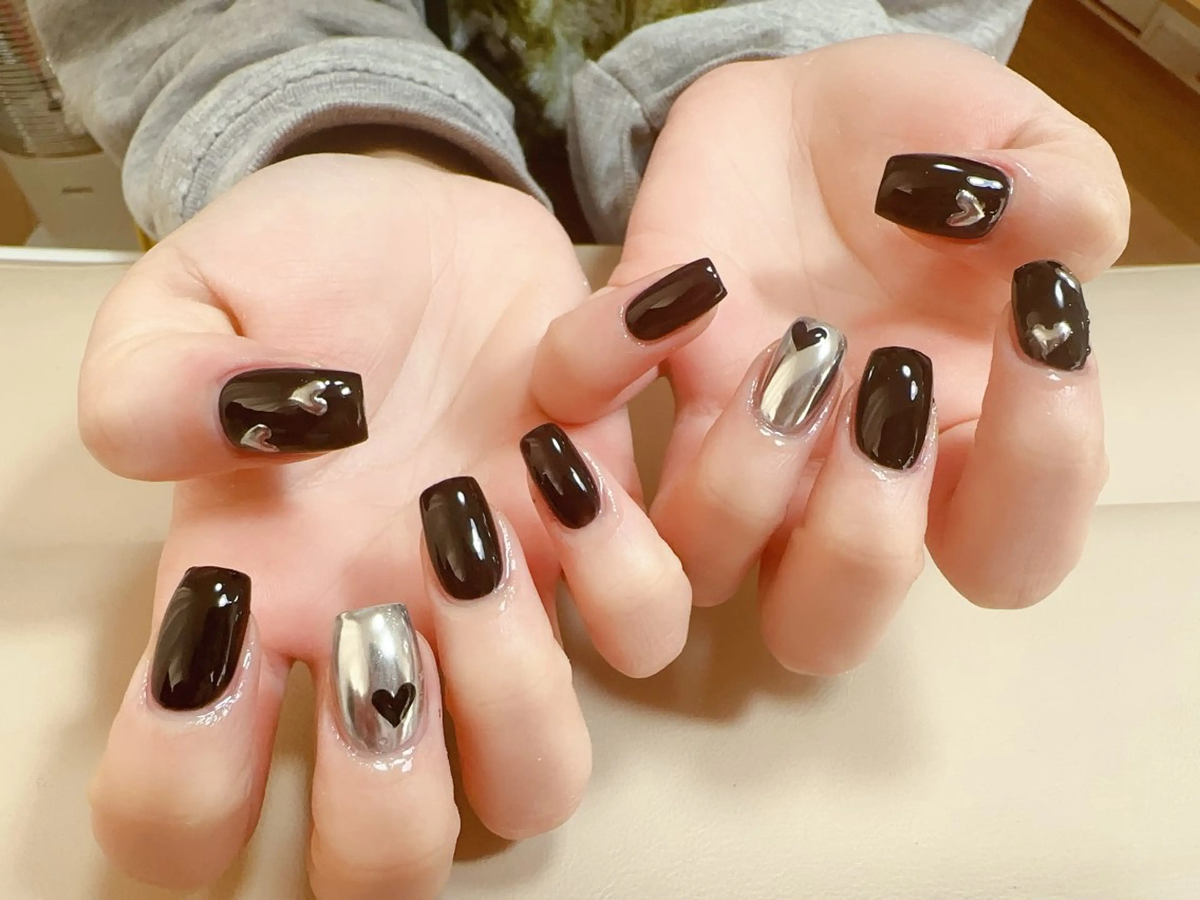 ネイル ハンドネイル NAIL CIRCLESのネイルデザイン