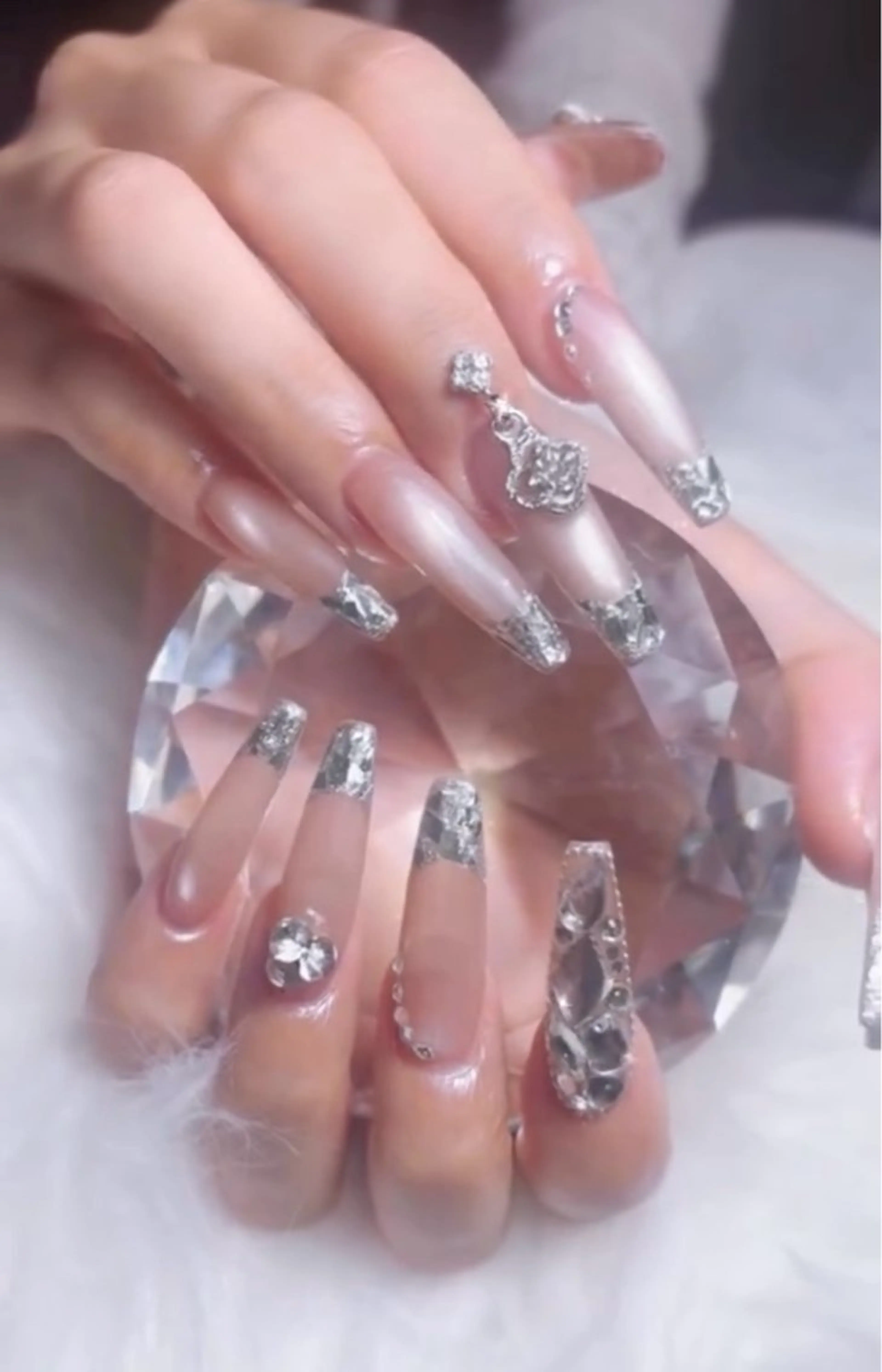 ネイル アートネイル オーロラネイル チークネイル 長さ出し フットネイル Chan nailsのネイルデザイン