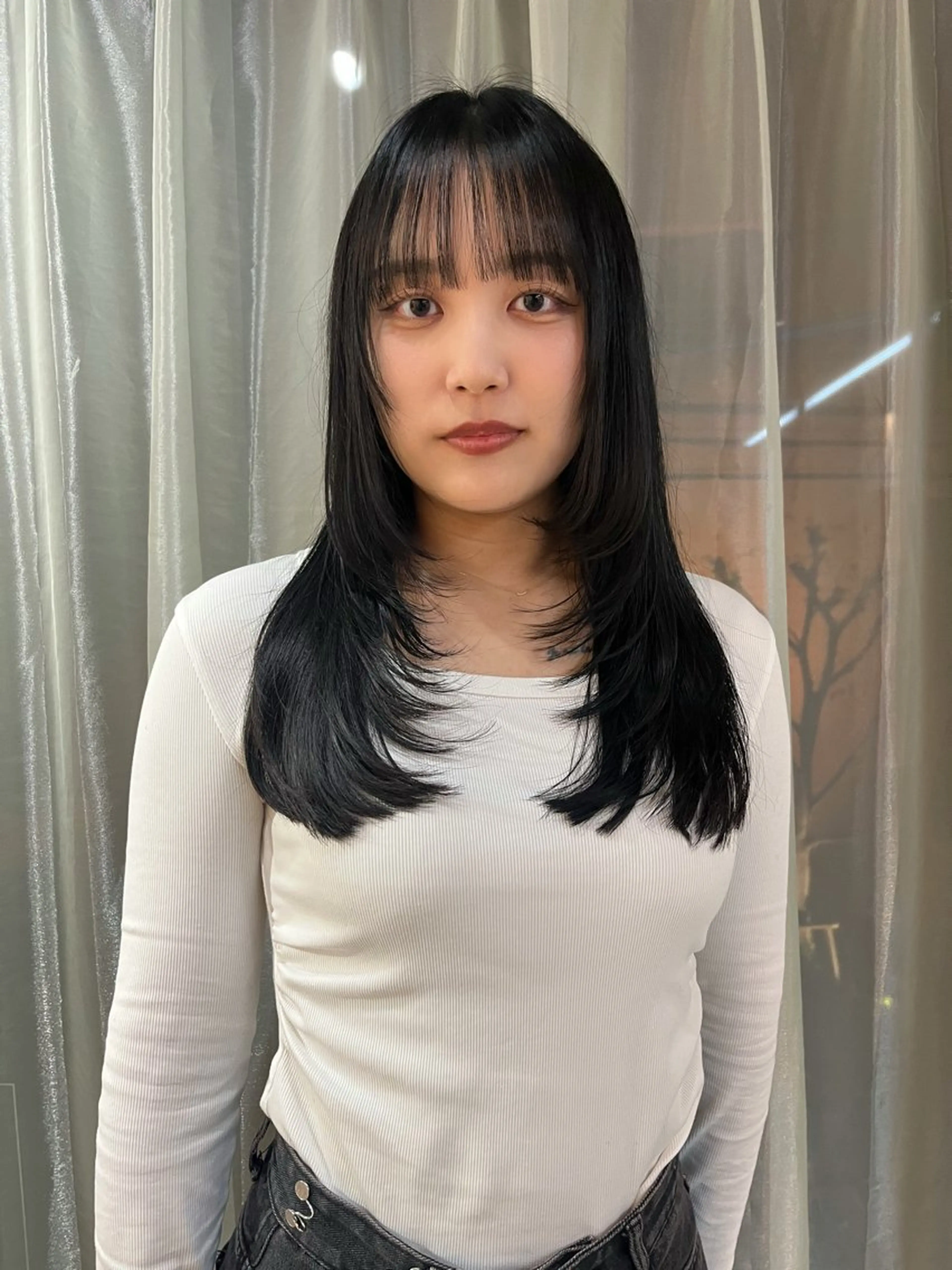 セミロング レイヤーカット カット 三浦 ふたばのヘアスタイル