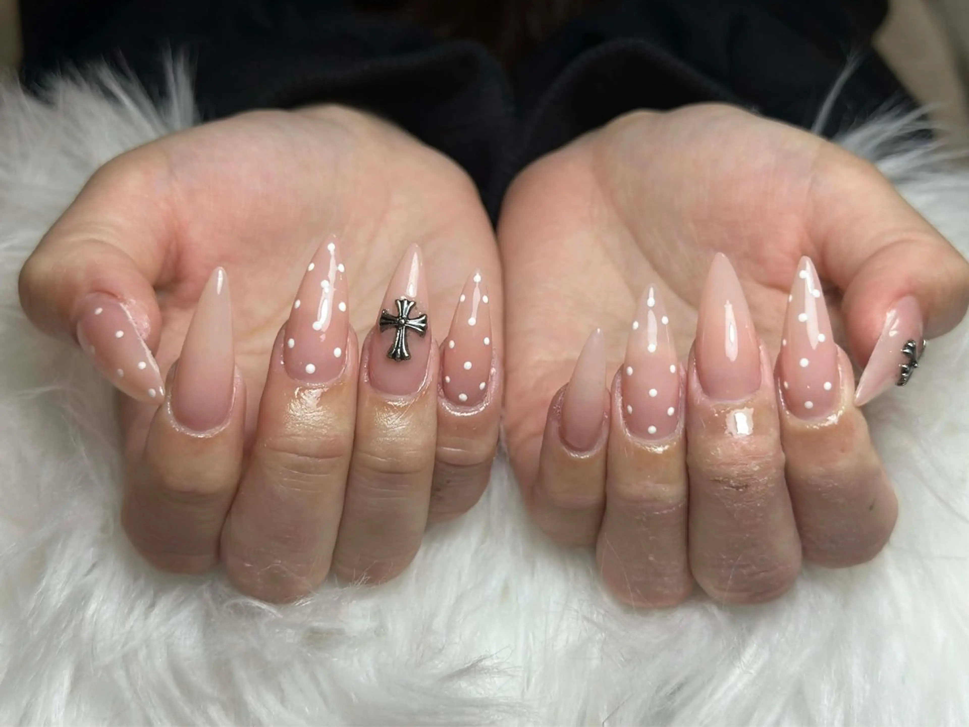 ネイル フレンチネイル ジェルネイル ガーリー 韓国ネイル ロングネイル ハンドネイル ミ チャンのネイルデザイン