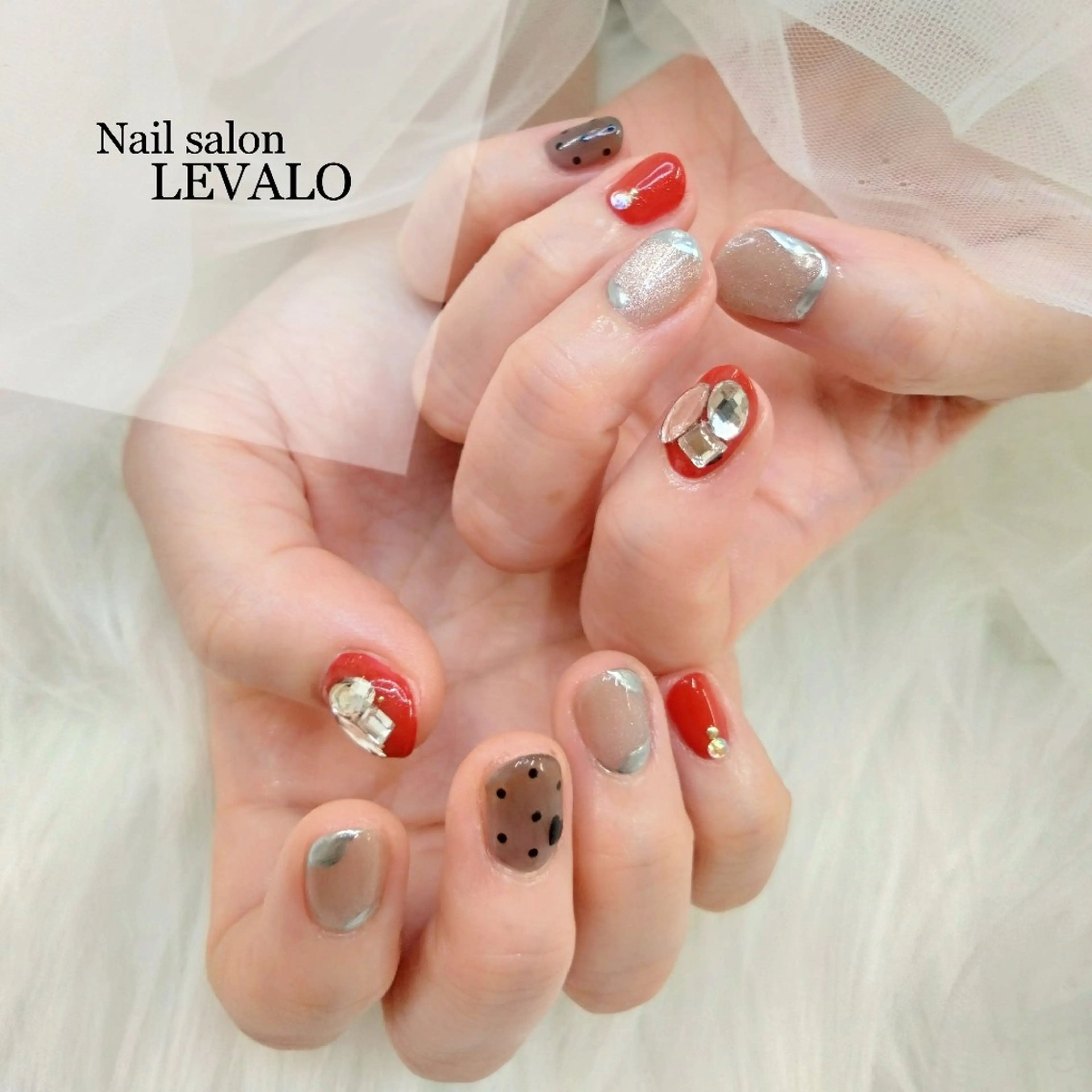 ネイル ハンドネイル Nail salon LEVALOレヴァロのネイルデザイン