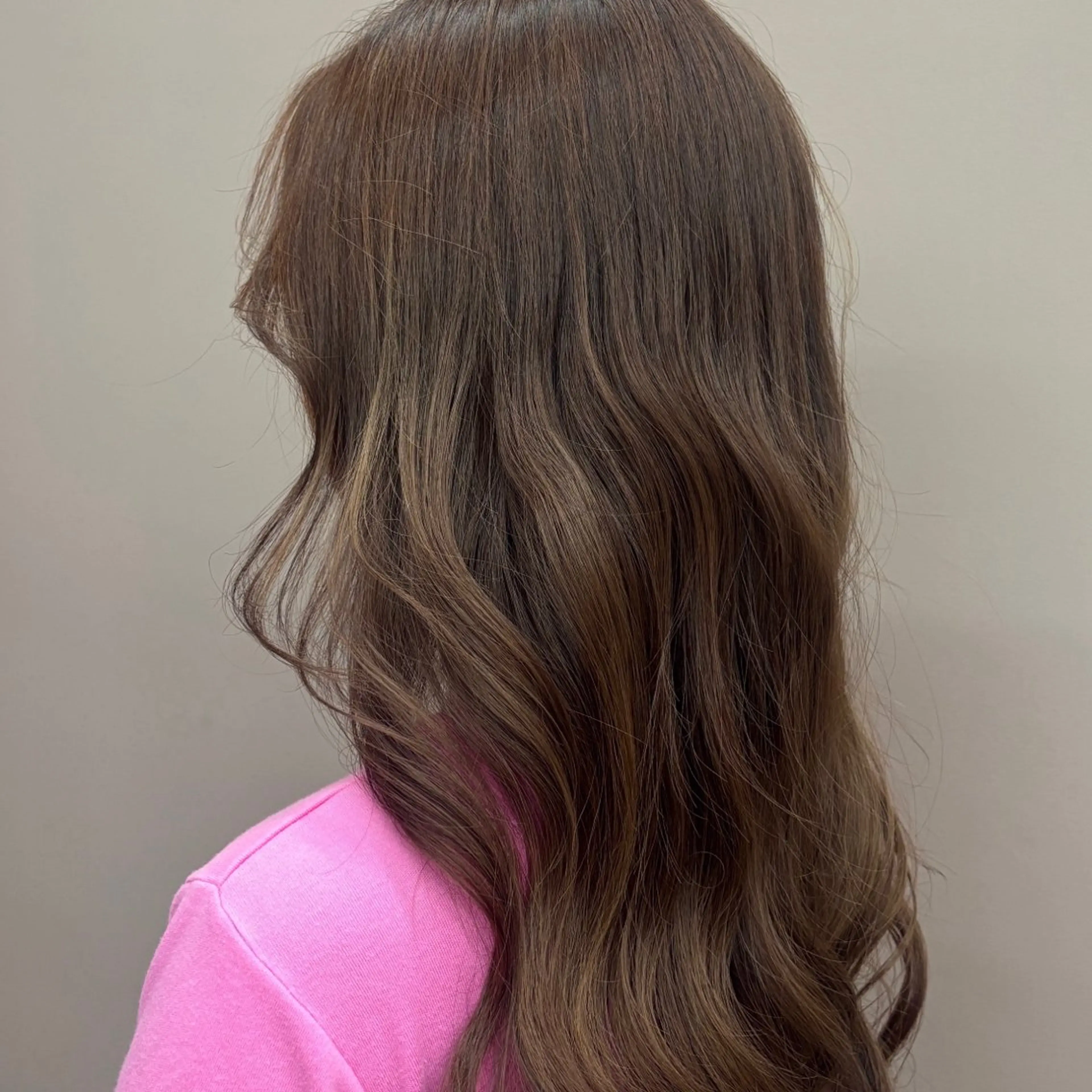 ロング カラー ブリーチ ブラウンカラー グラデーションカラー ヘアカラー HIBIKI / ブリーチモデルのヘアスタイル