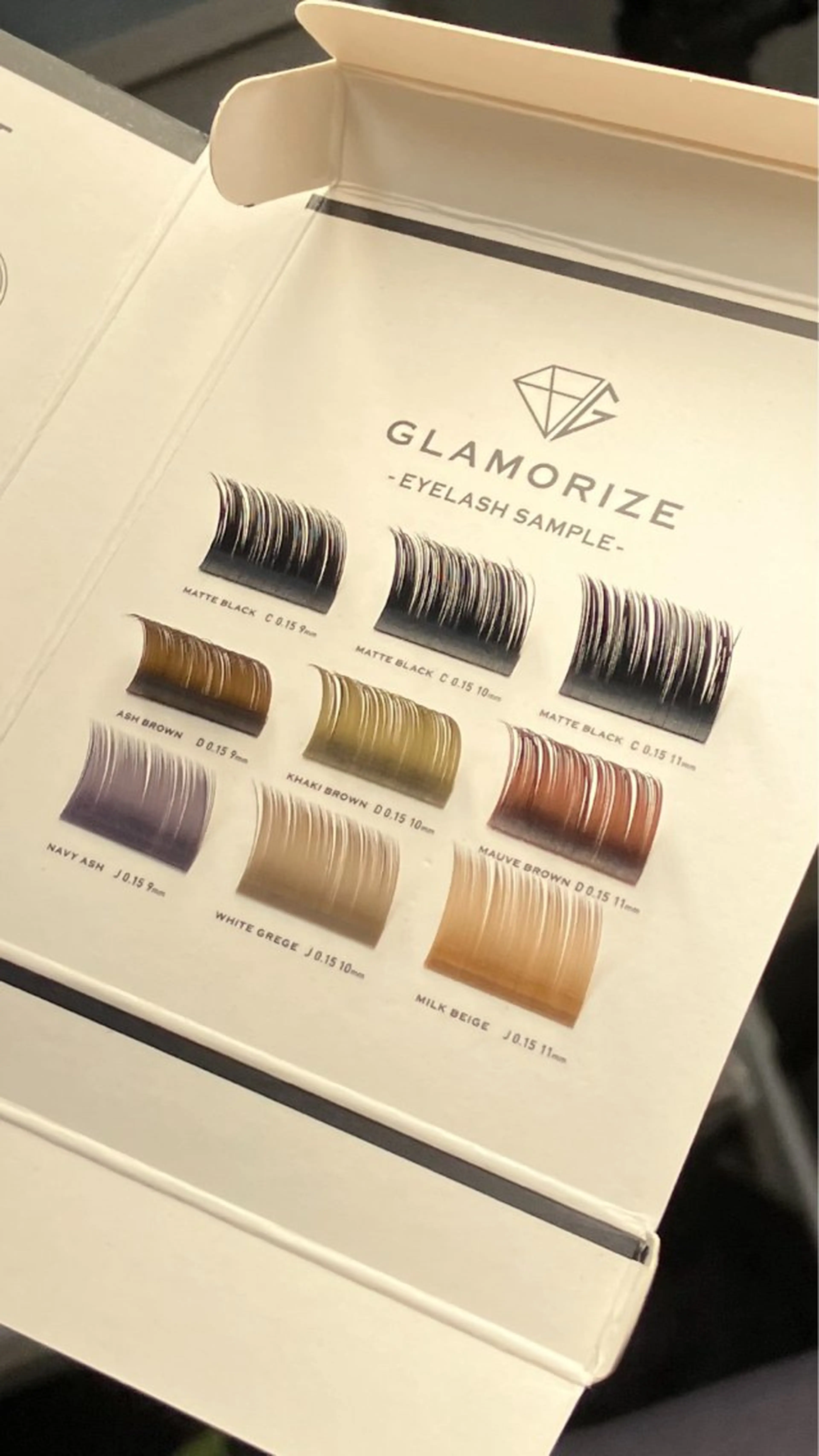 マツエク・マツパ カラーマツエク フラットラッシュ linda lashesのマツエク・マツパデザイン