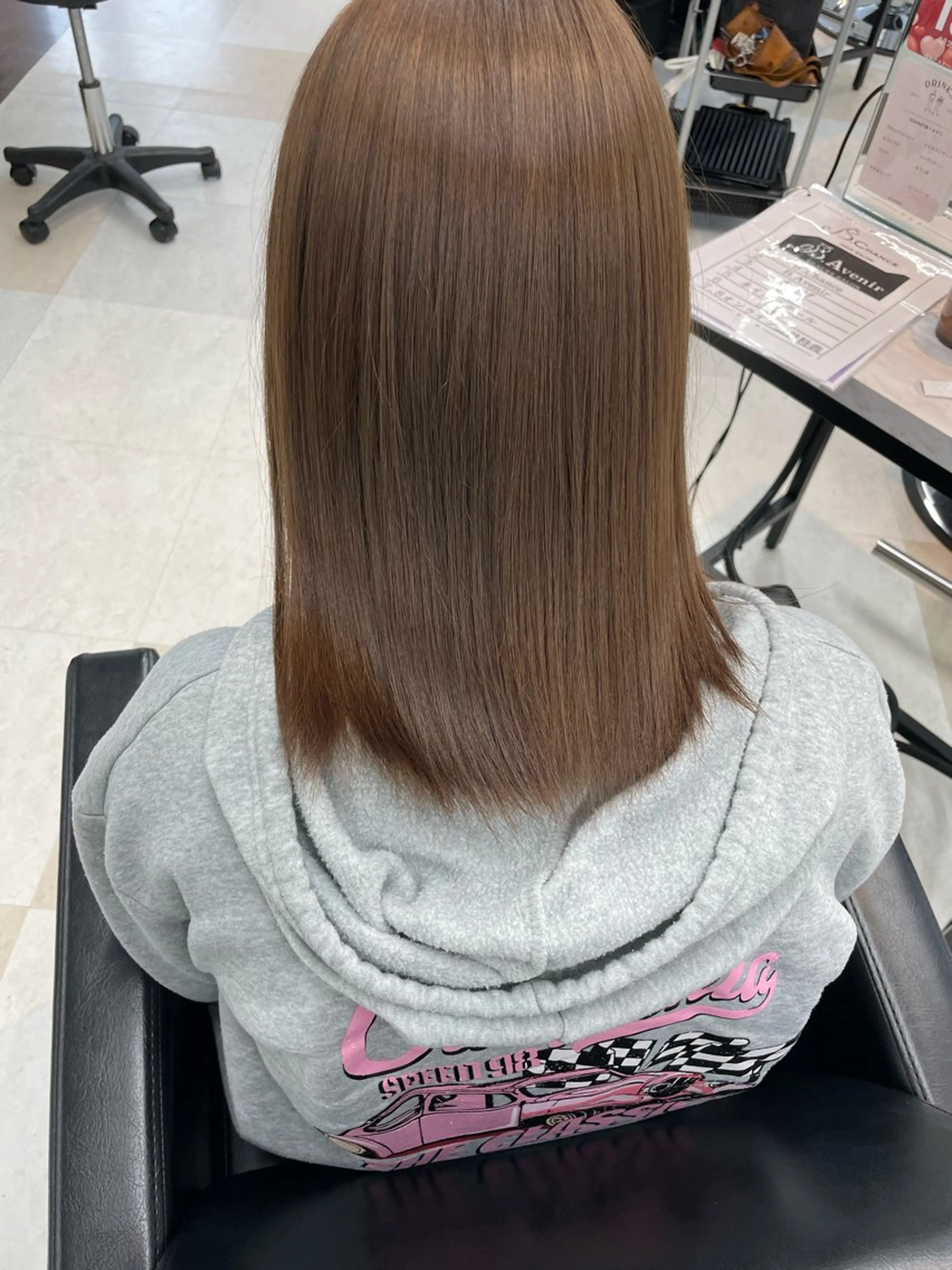 ミディアム カラー ベージュカラー ヘアカラー 透明感カラー 🐕‍🦺Juriのヘアスタイル