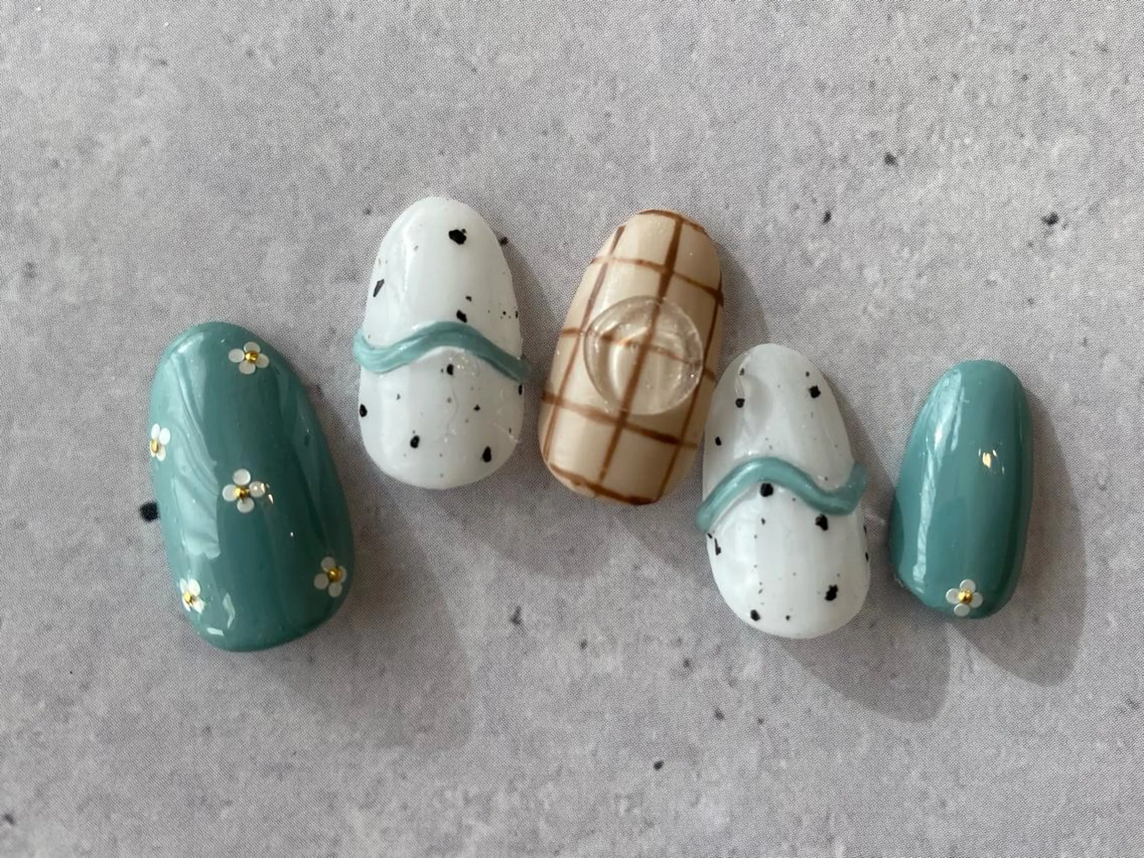 ネイル Nailist Yasucoのネイルデザイン