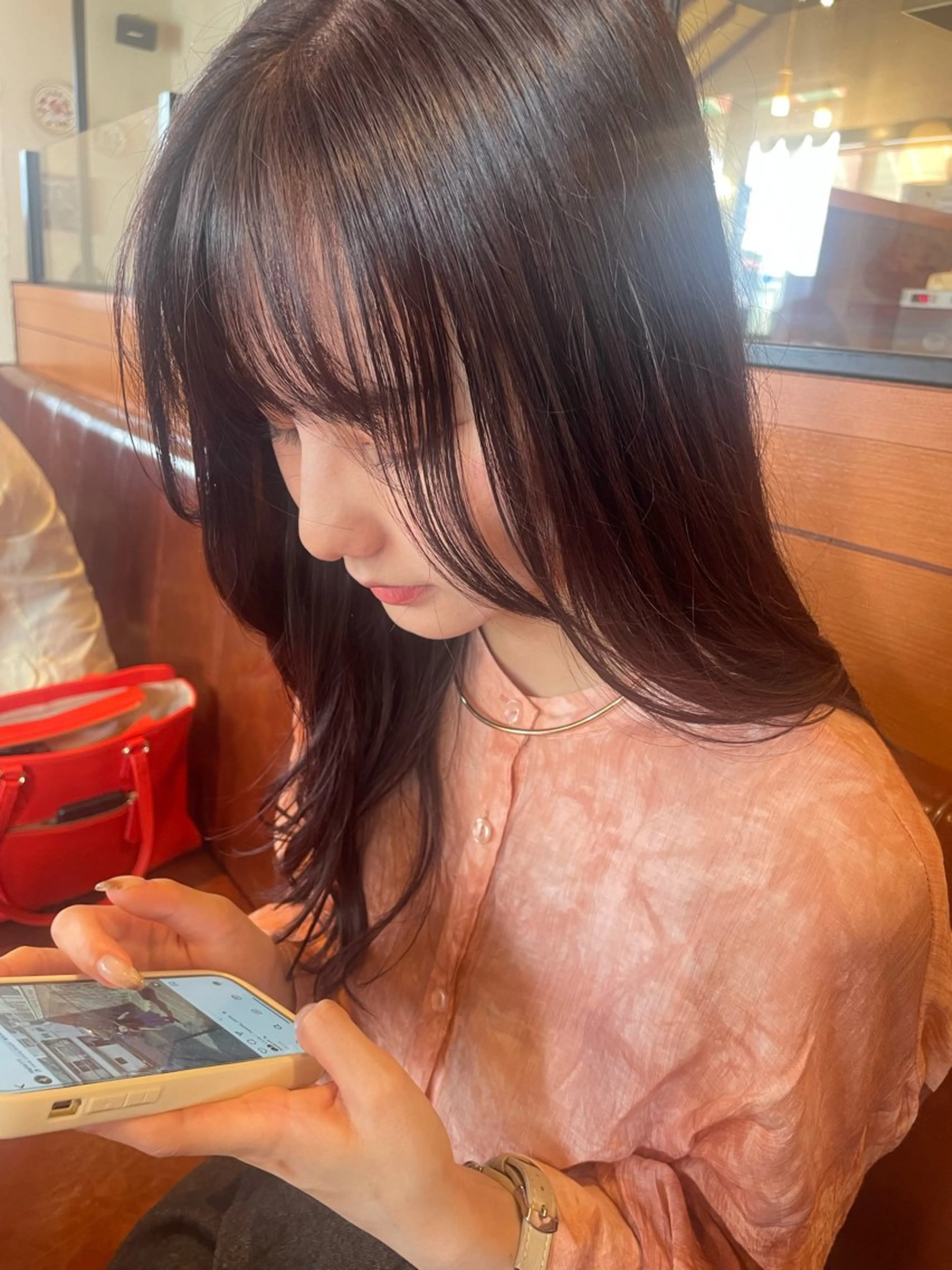 カット＋ブリーチなしワンカラー🤍／似合わせカットと髪にやさしく艶をまとうナチュラルカラー🍀の写真