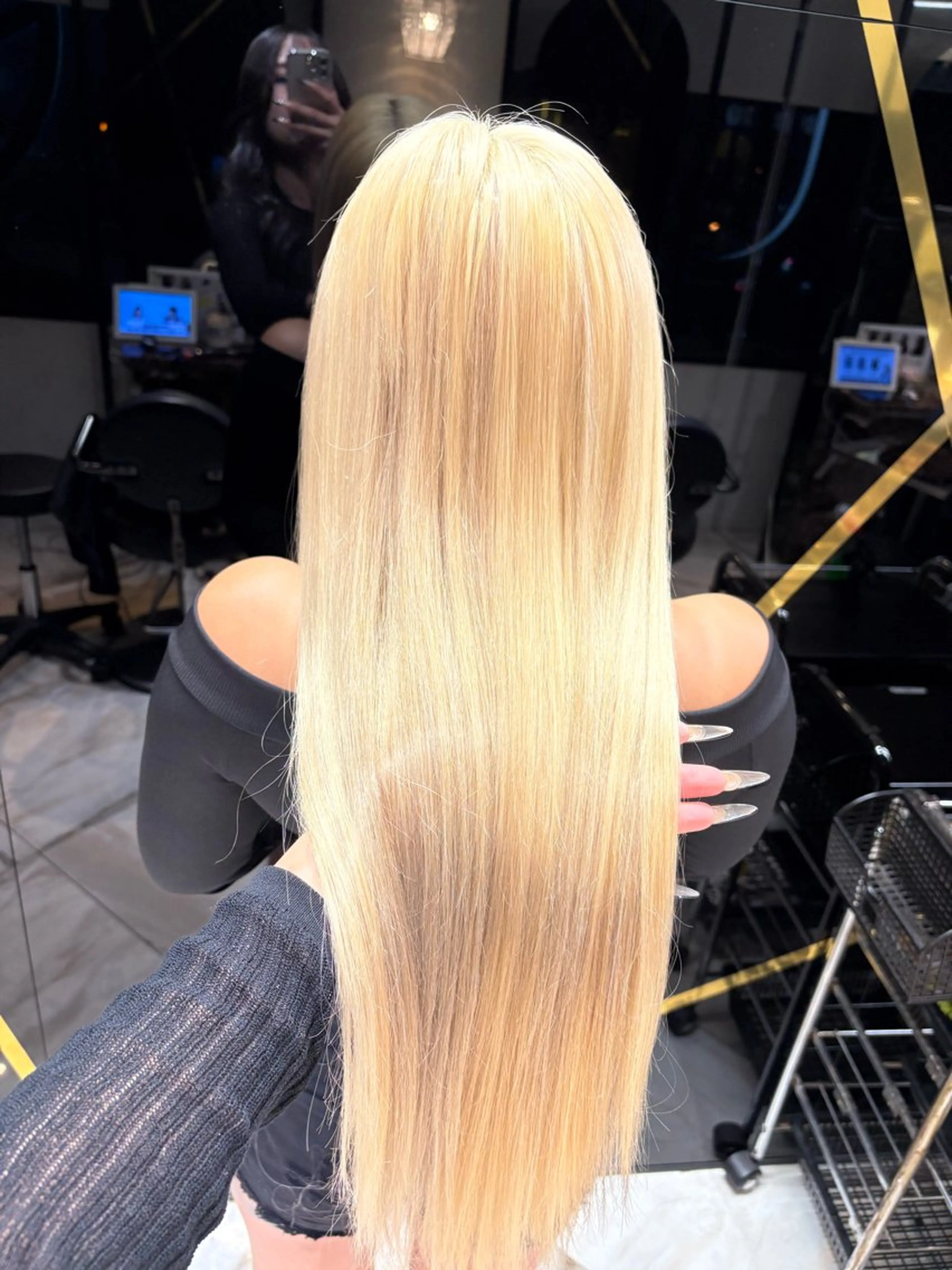 ロング カラー ブリーチ ブロンド エクステ ヘアカラー エクステ 大阪 梅田/ ハイトーン/エクステのヘアスタイル