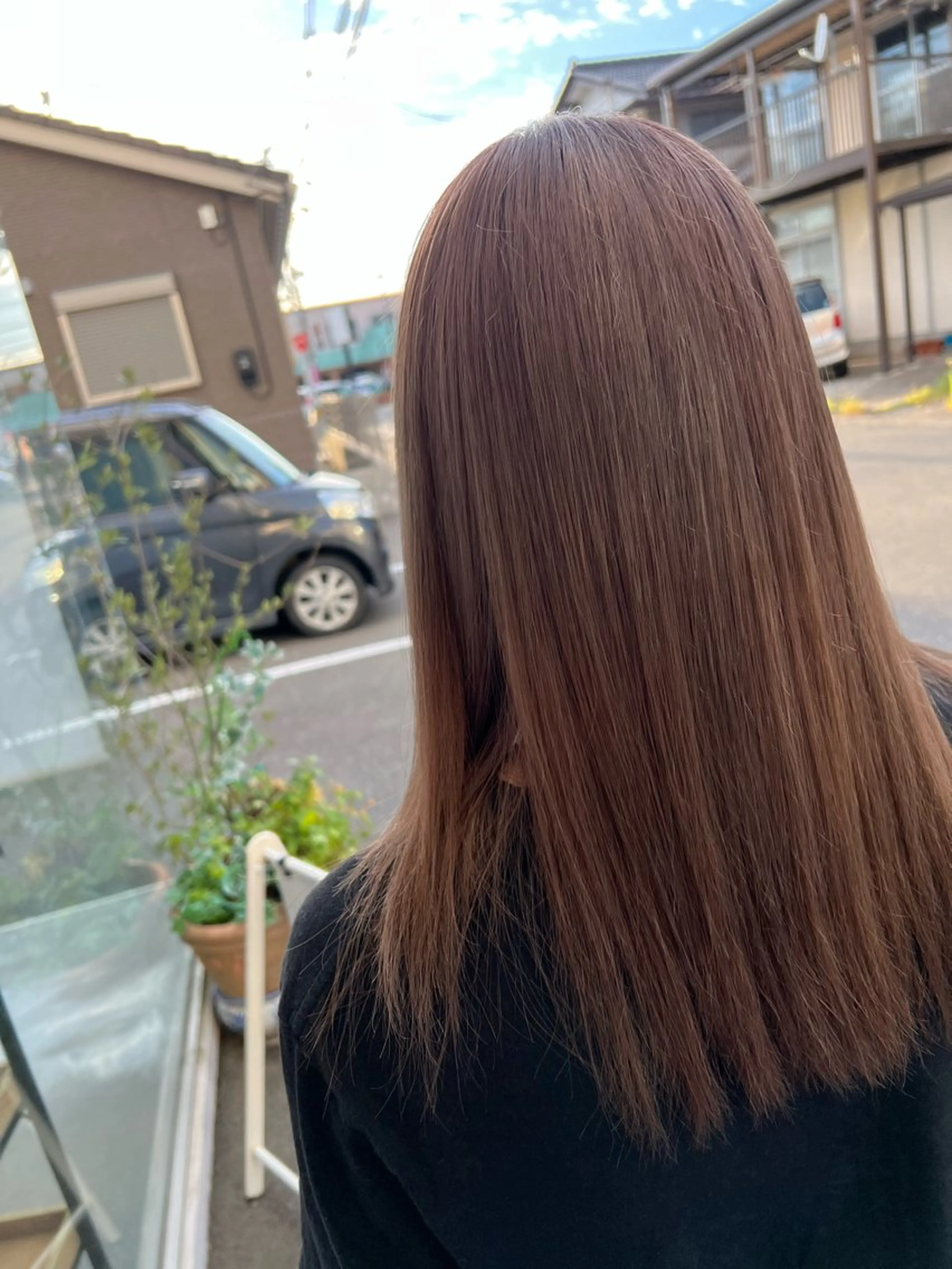 ロング カット ヘアカラー トリートメント APREKO SAYAKAのヘアスタイル