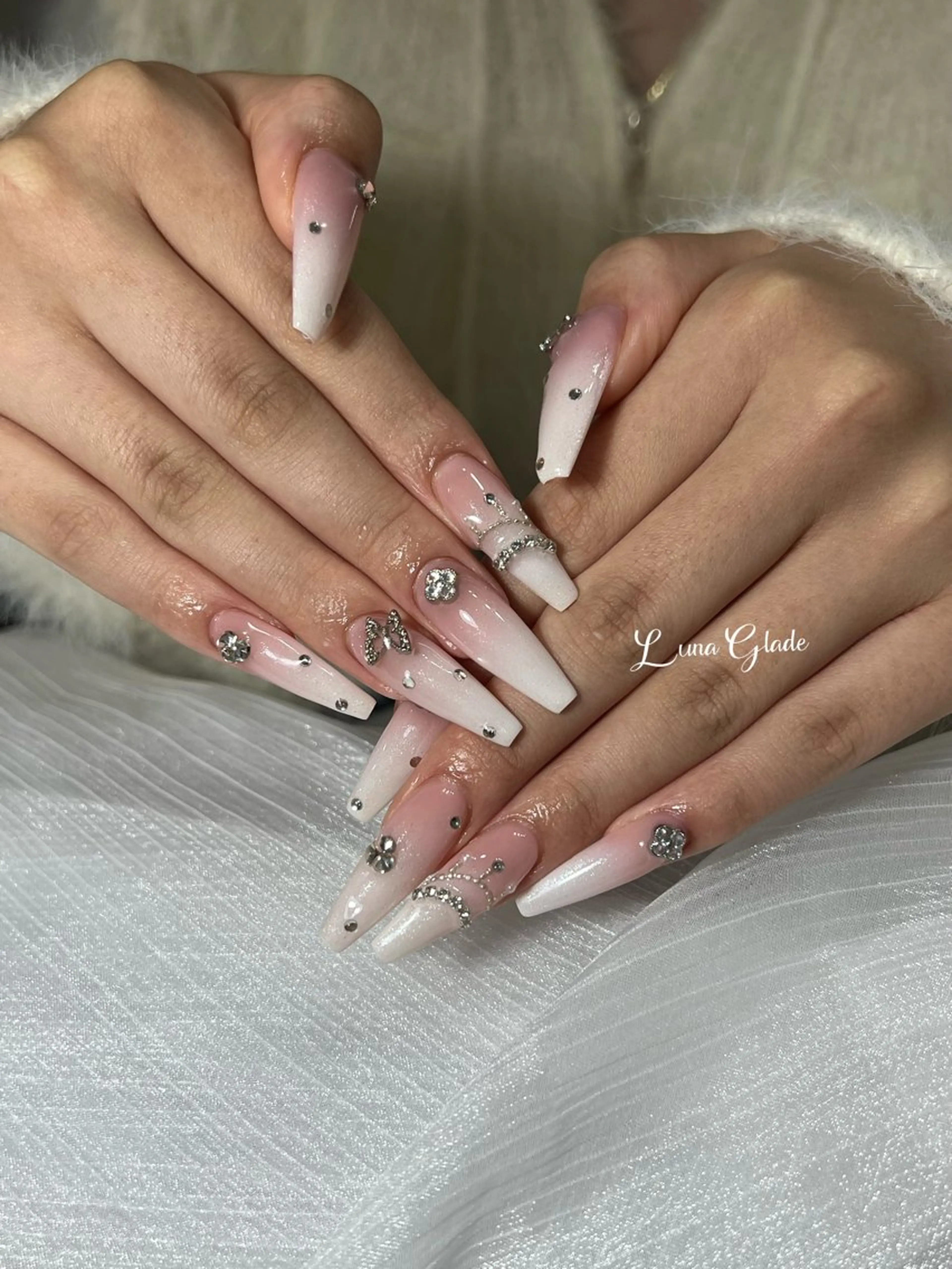 ネイル ハンドネイル Luna Glade Nail Salon所属・Luna Gladeのネイルデザイン