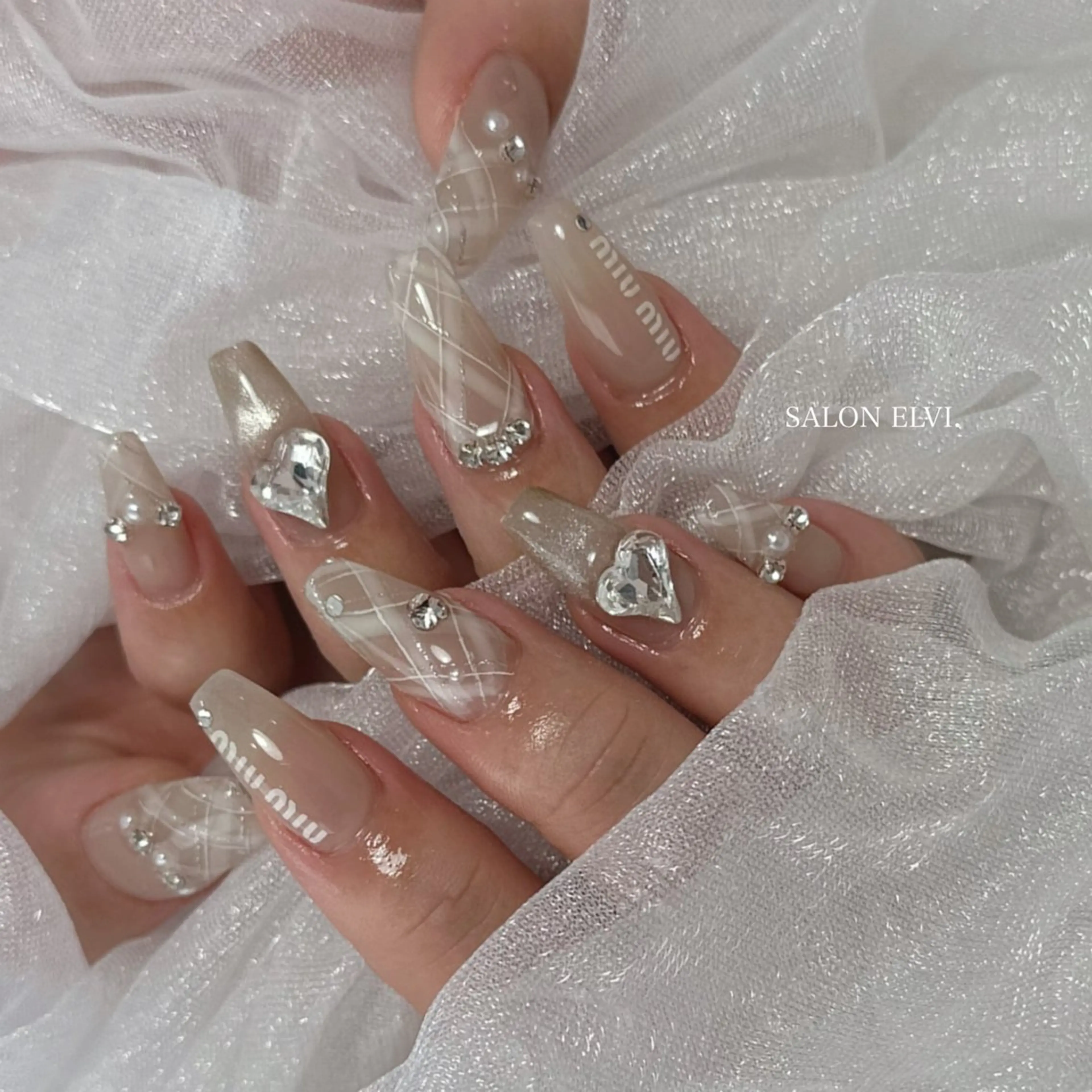 ネイル SALON ELVI.所属・SALON ELVI.のネイルデザイン