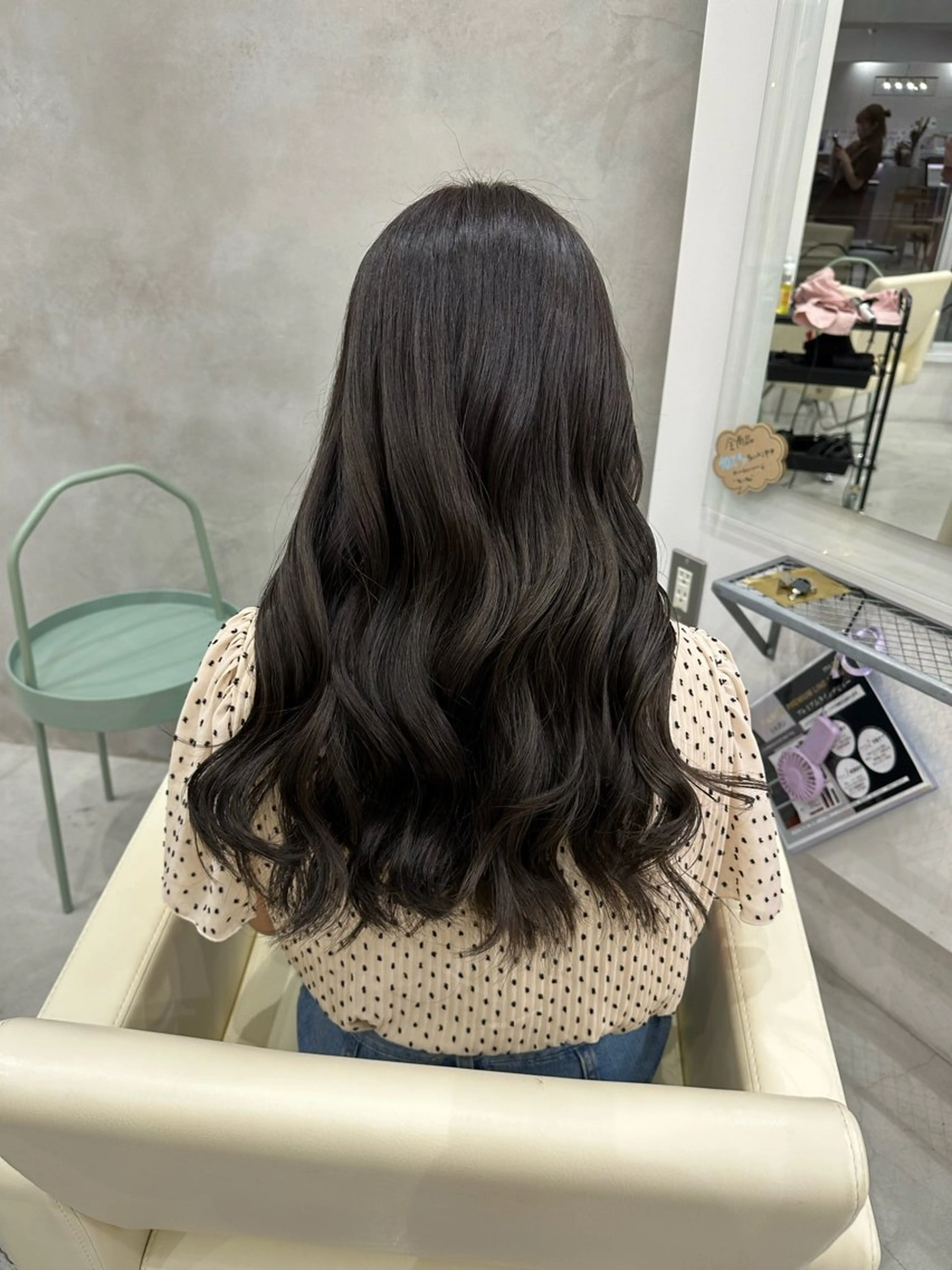 ロング カラー さあや 【透け感/艶感】のヘアスタイル