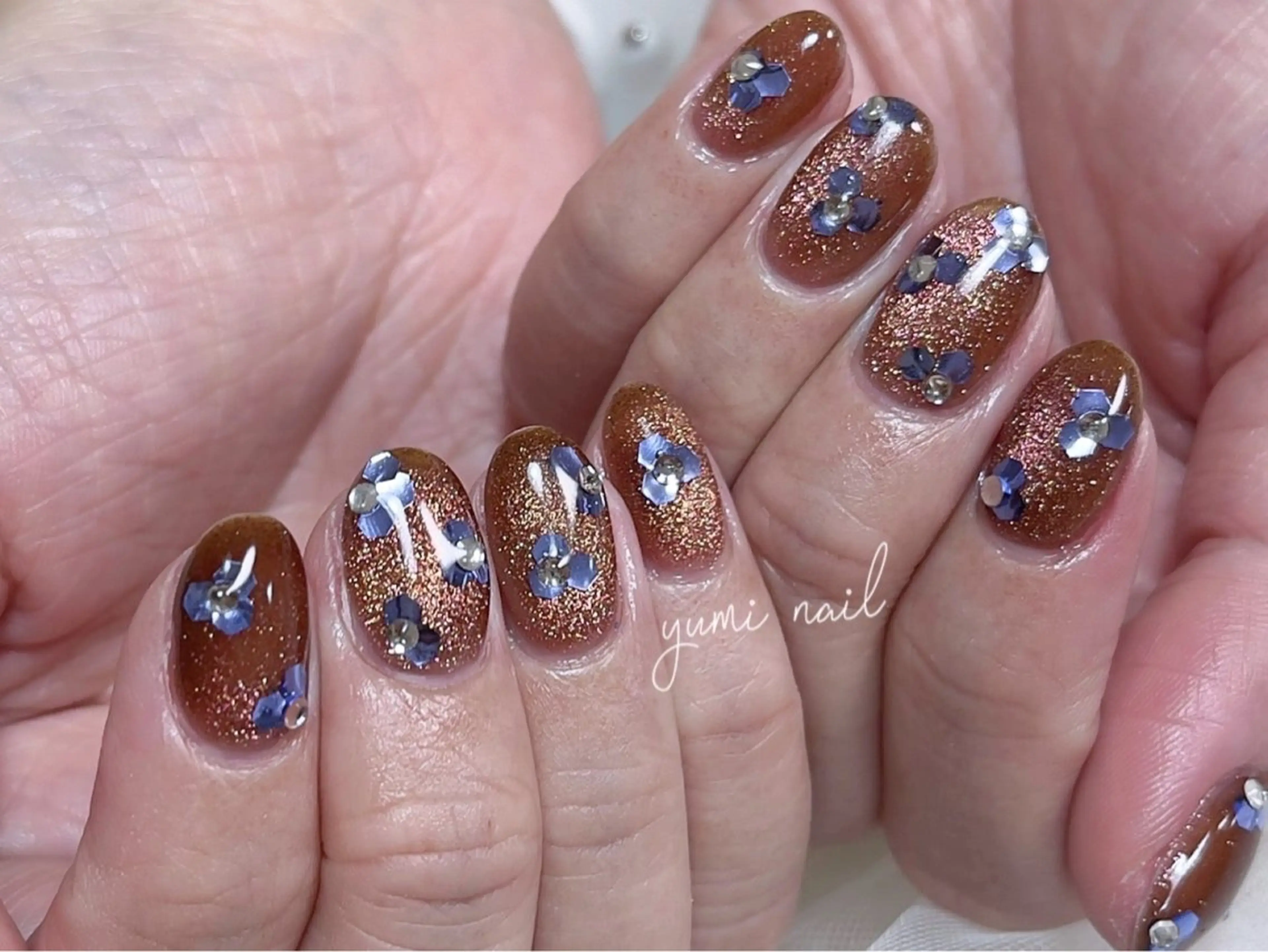 ネイル 𝐲𝐮𝐦𝐢🎀 長さ出しデザイン専門のネイルデザイン