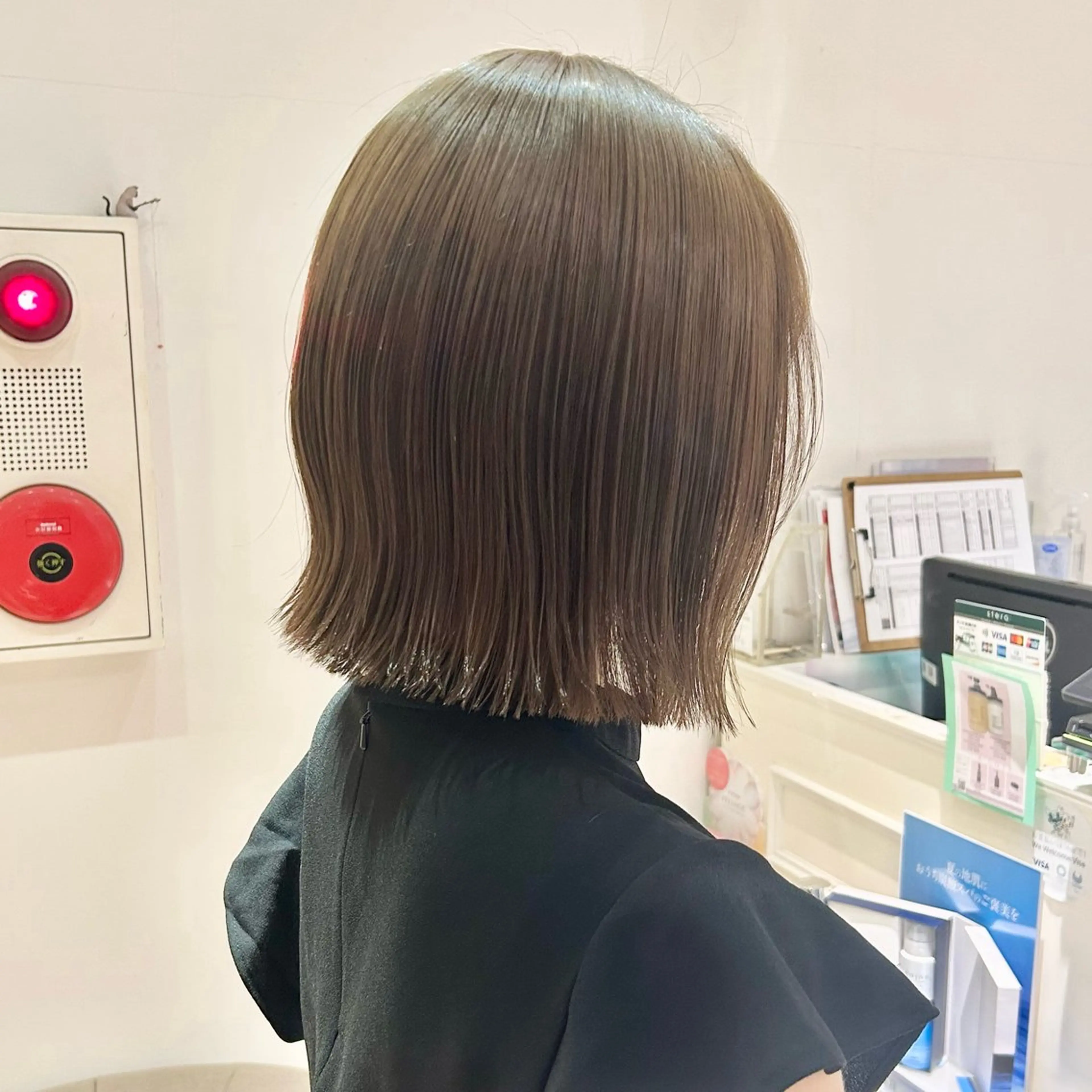 ミディアム カラー ヘアアレンジ カット ヘアカラー トリートメント 吉水 彩乃 /ボブ/艶感カラーのヘアスタイル