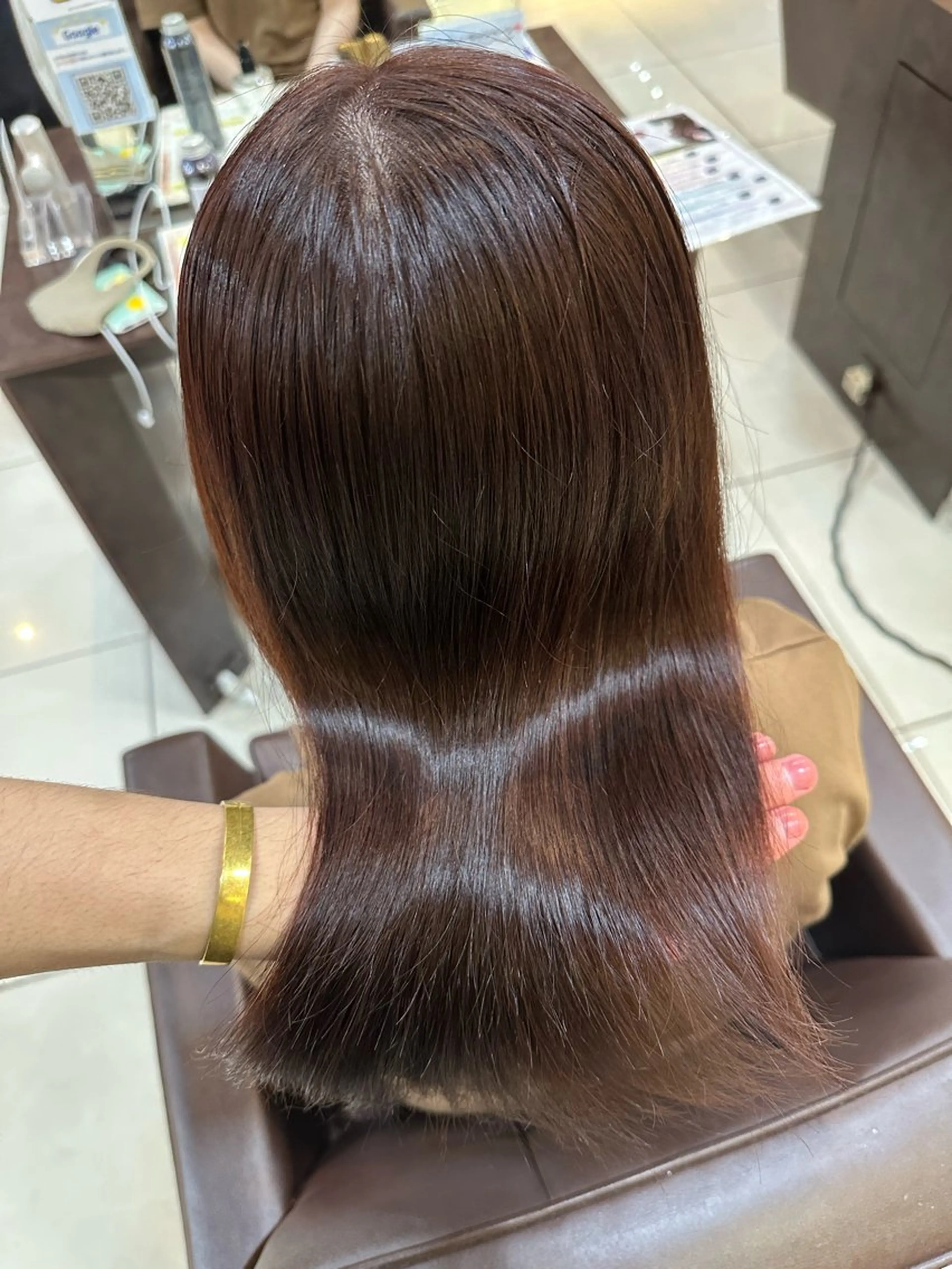 セミロング カラー 海外風センターパート 健人のヘアスタイル