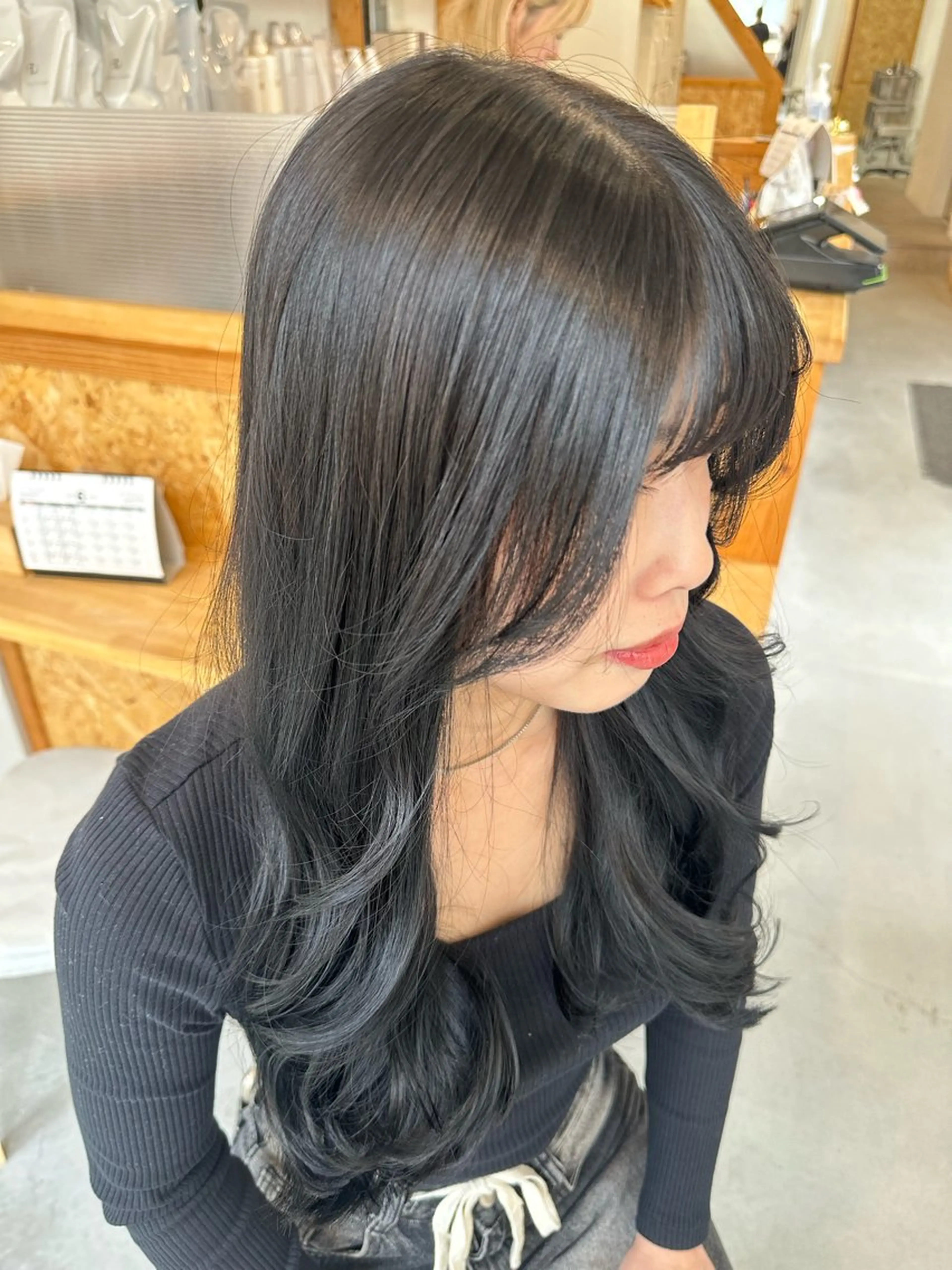 ロング 顔まわりレイヤー レイヤーカット 松本 莉央のヘアスタイル