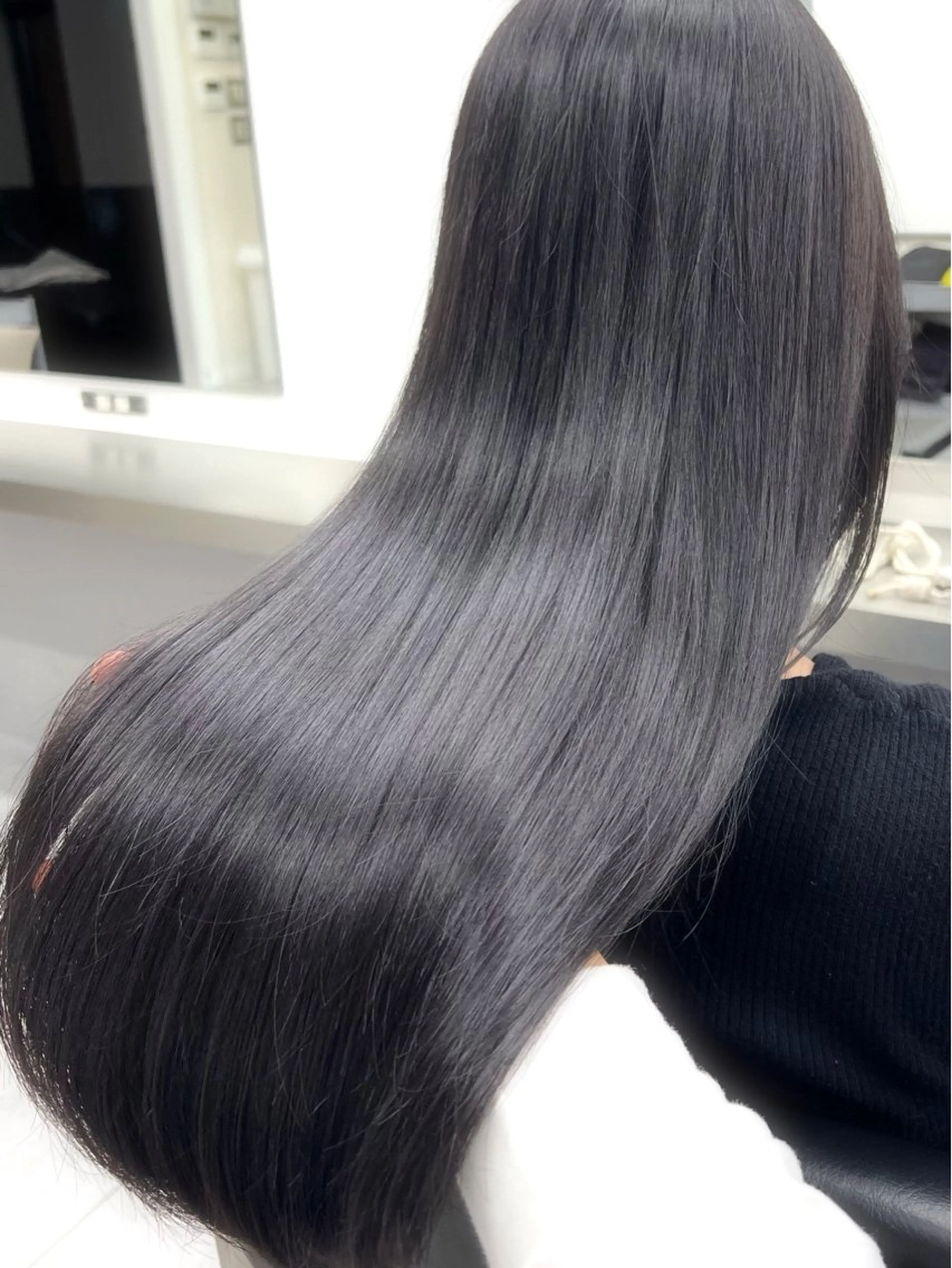 ロング 🚨メンズ曲がる 縮毛矯正りおん🚨のヘアスタイル