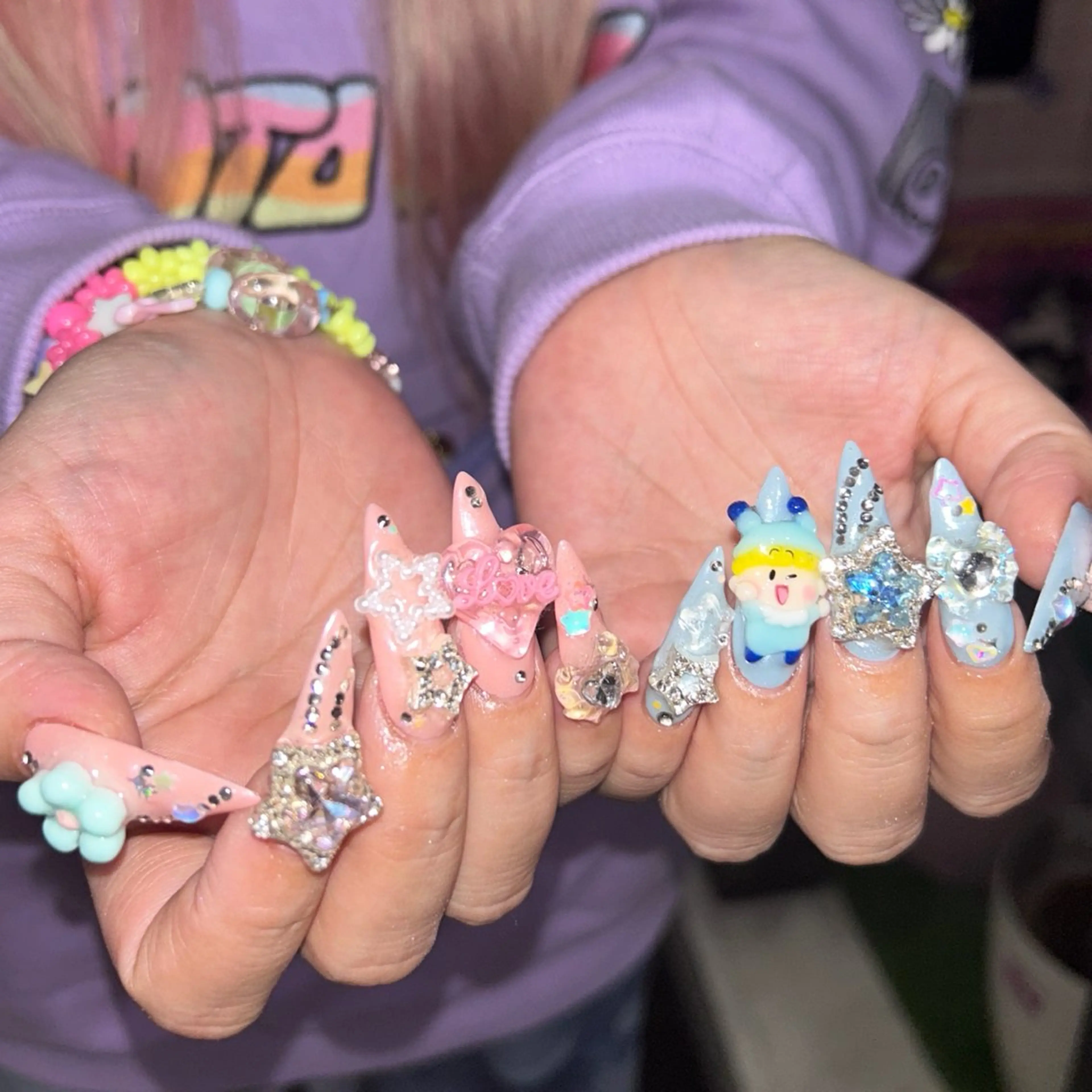 ネイル MODA MANAMIᵕ̈のネイルデザイン