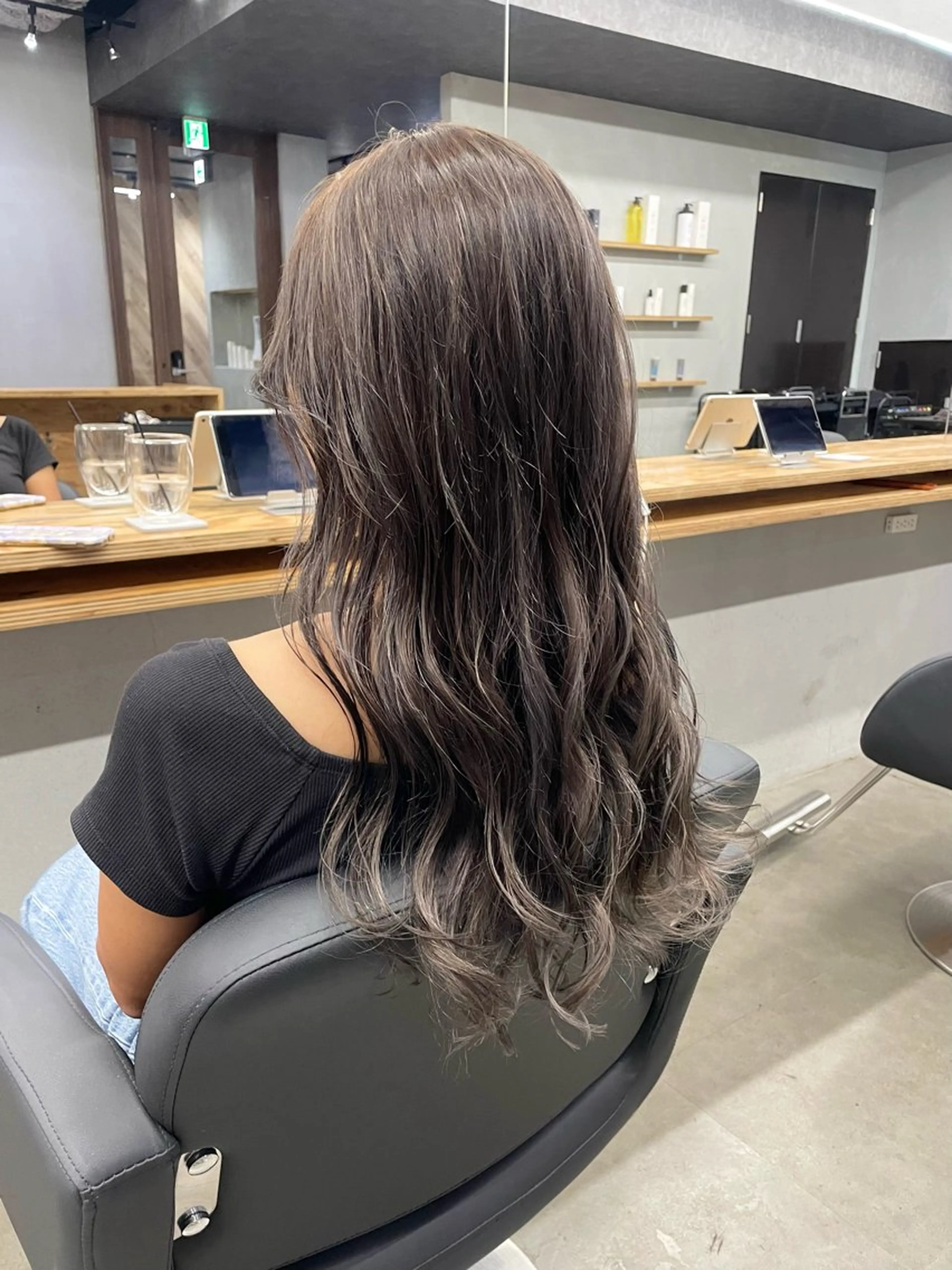 ロング カット ヘアカラー トリートメント ひより ／novusのヘアスタイル