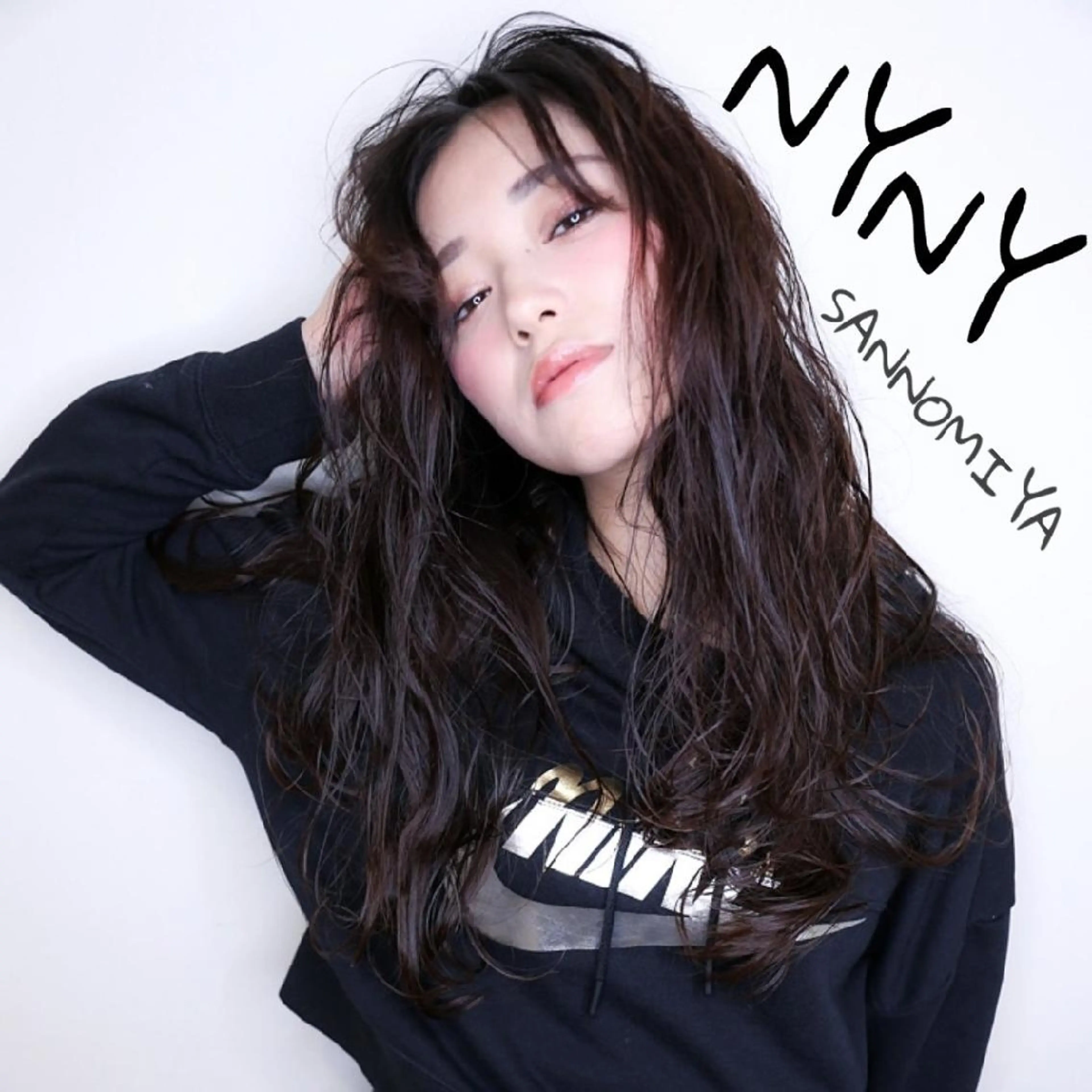 カラー セミロング カット ヘアカラー ブリーチ/ヘアケア/ 艶髪/イギチハルのヘアスタイル