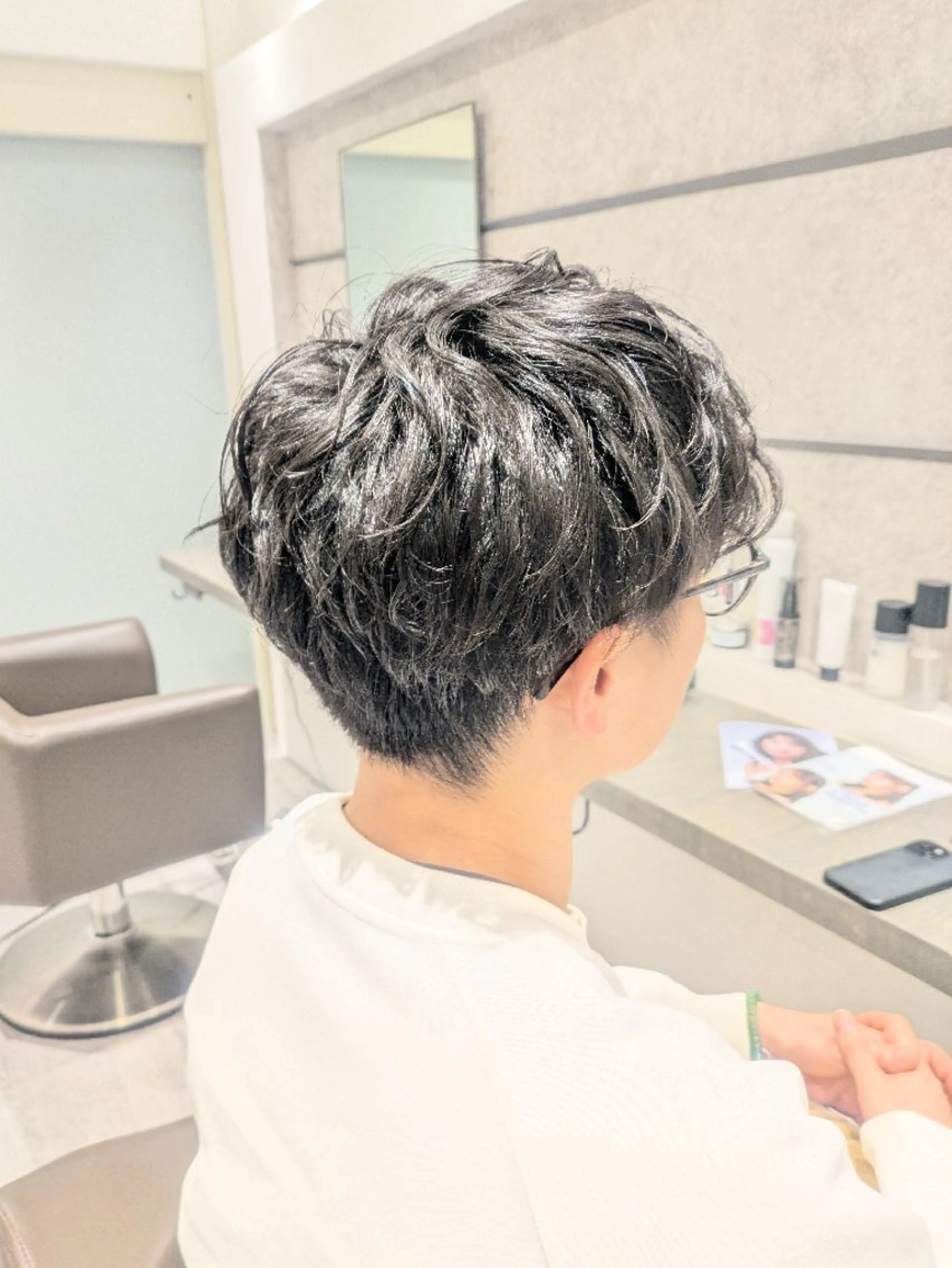 ショート パーマ メンズ 森下 栞奈のヘアスタイル
