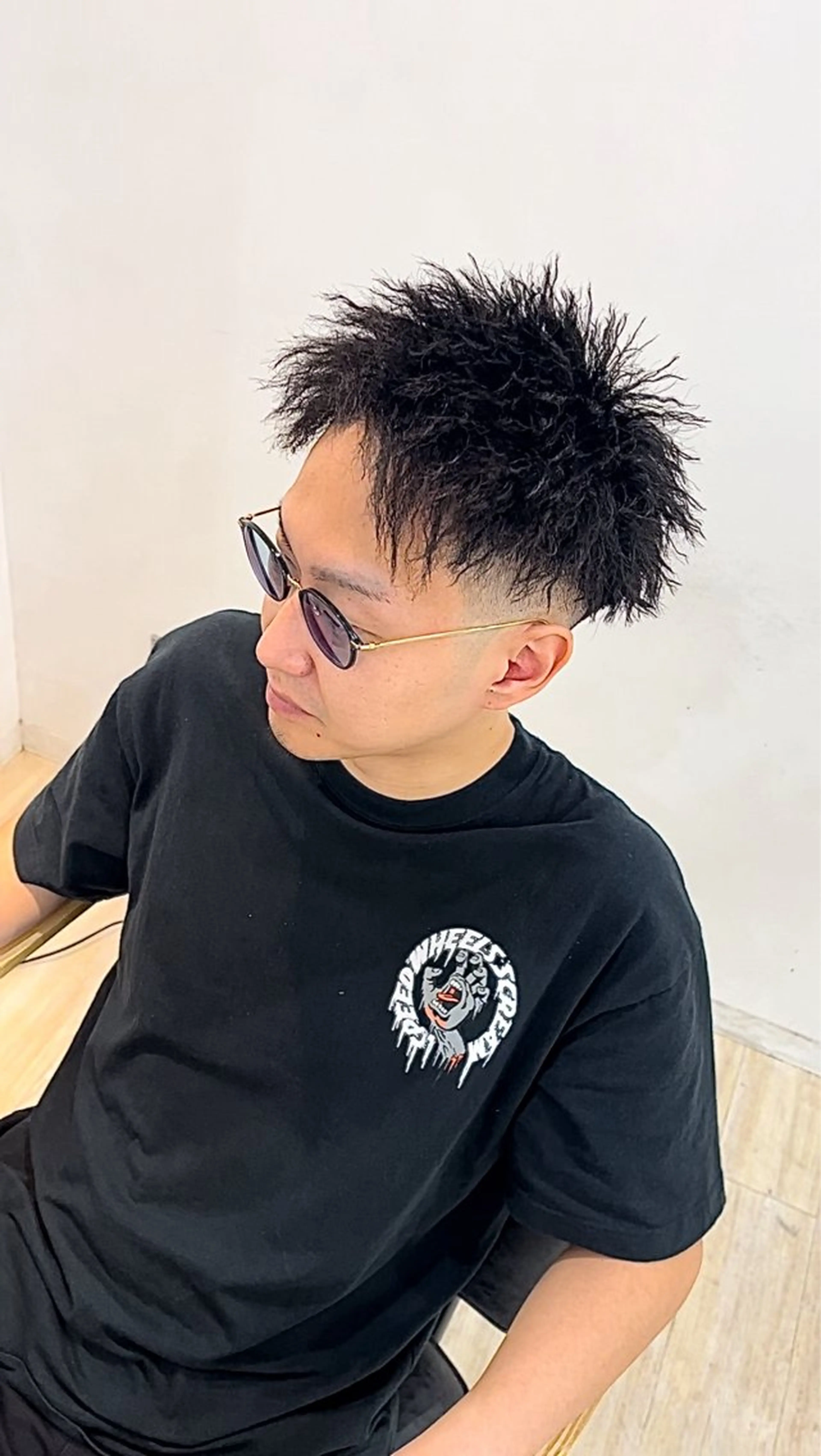 ショート パーマ メンズ 嵯峨 大地／パーマ／ ハード系／特殊系のヘアスタイル