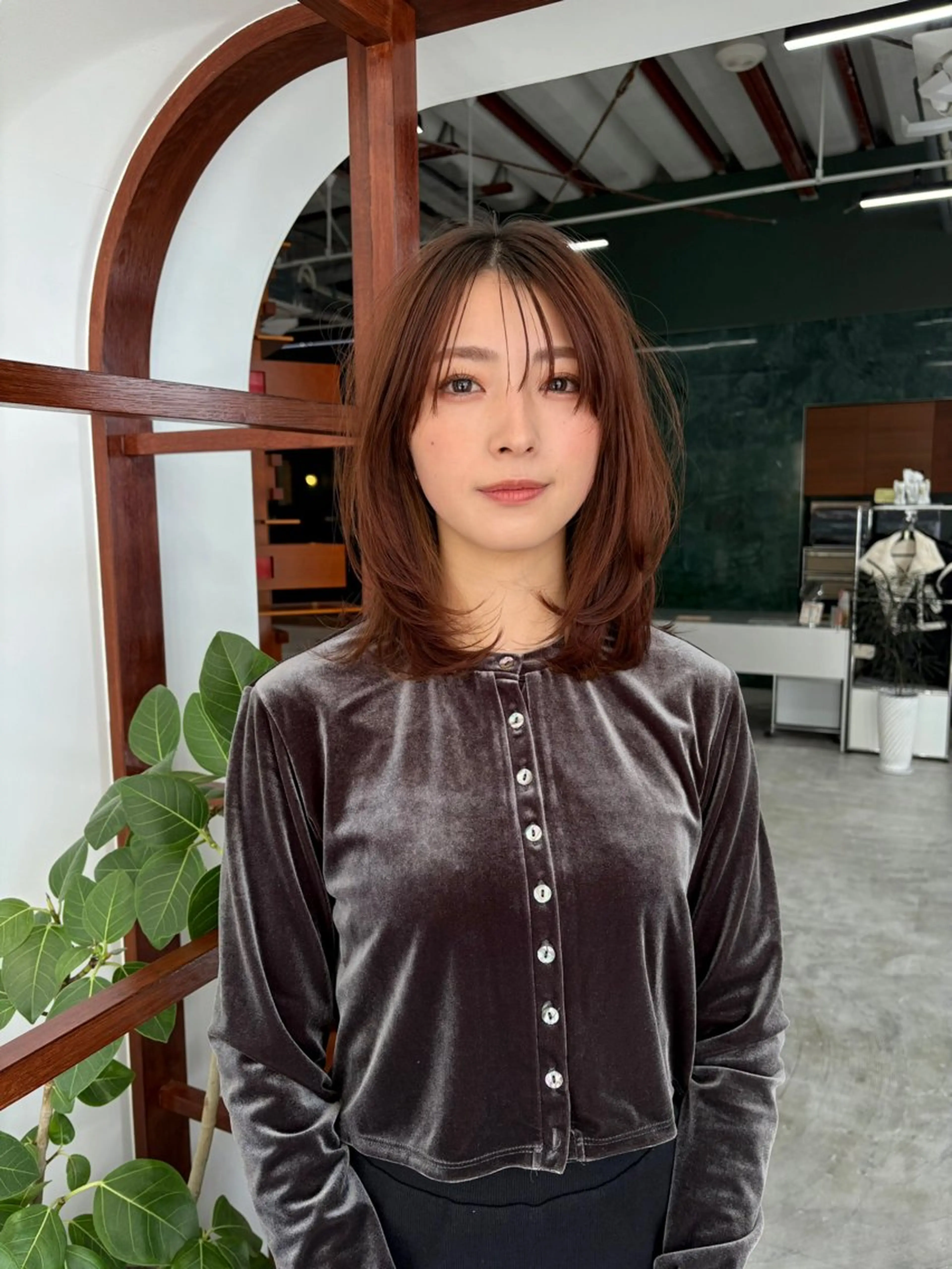 ミディアム ミディアムレイヤー レイヤーカット 金子 賢人のヘアスタイル