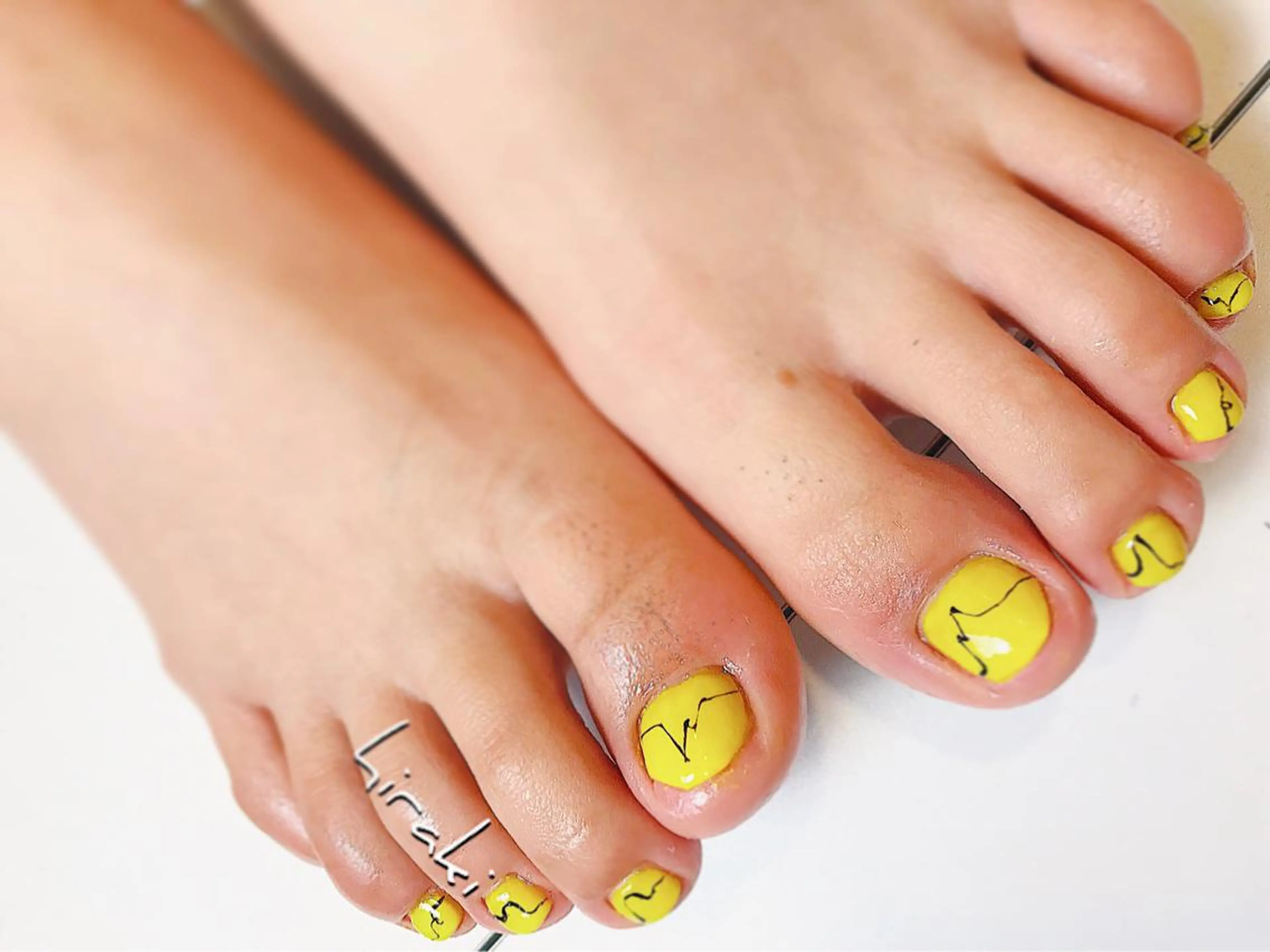 ネイル nail atelier AMBER所属・saori .の眉毛・アイブロウイメージ