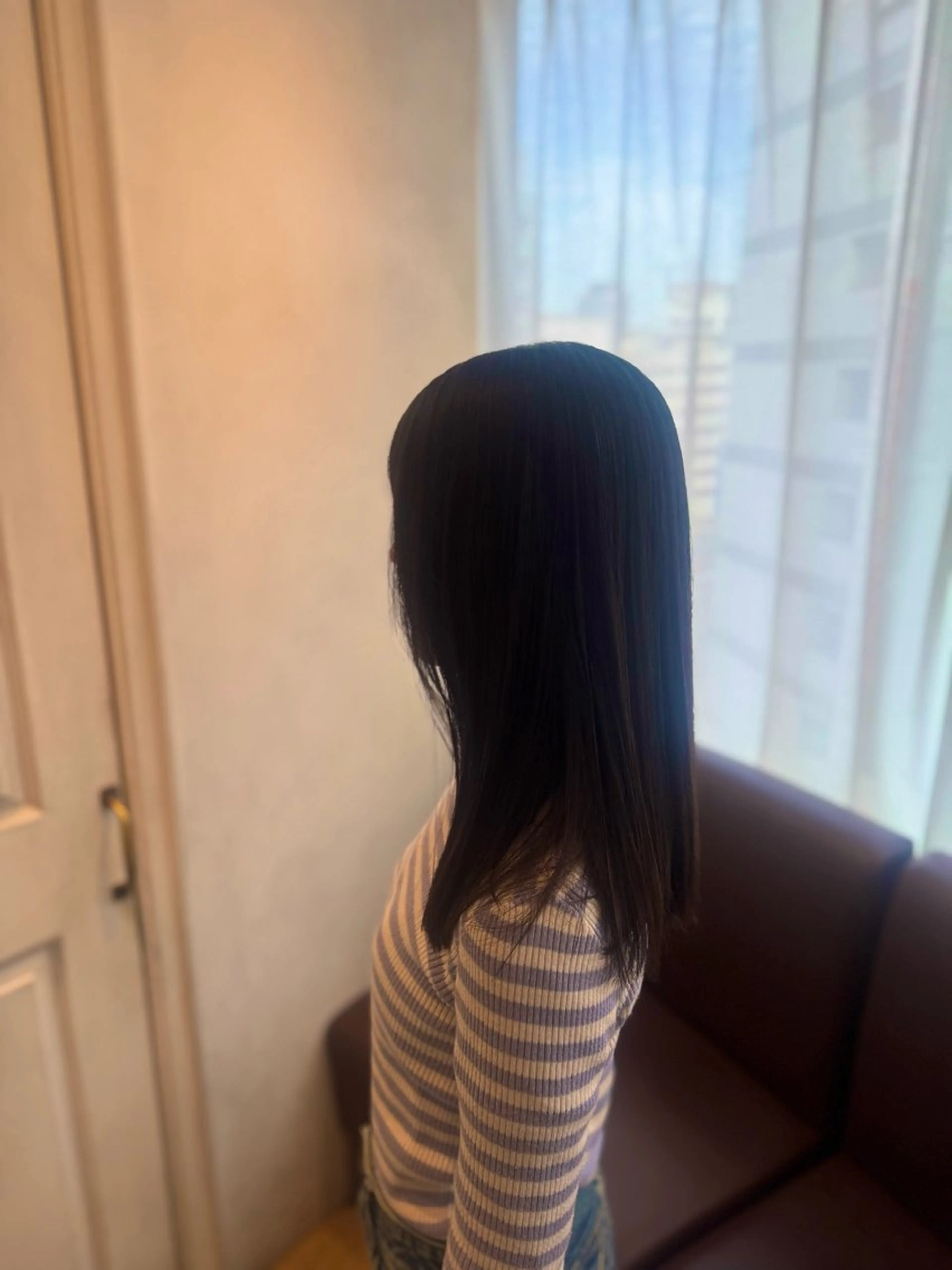 セミロング カット 縮毛矯正 透明感カラー💜 モテ髪 空陽💙のヘアスタイル