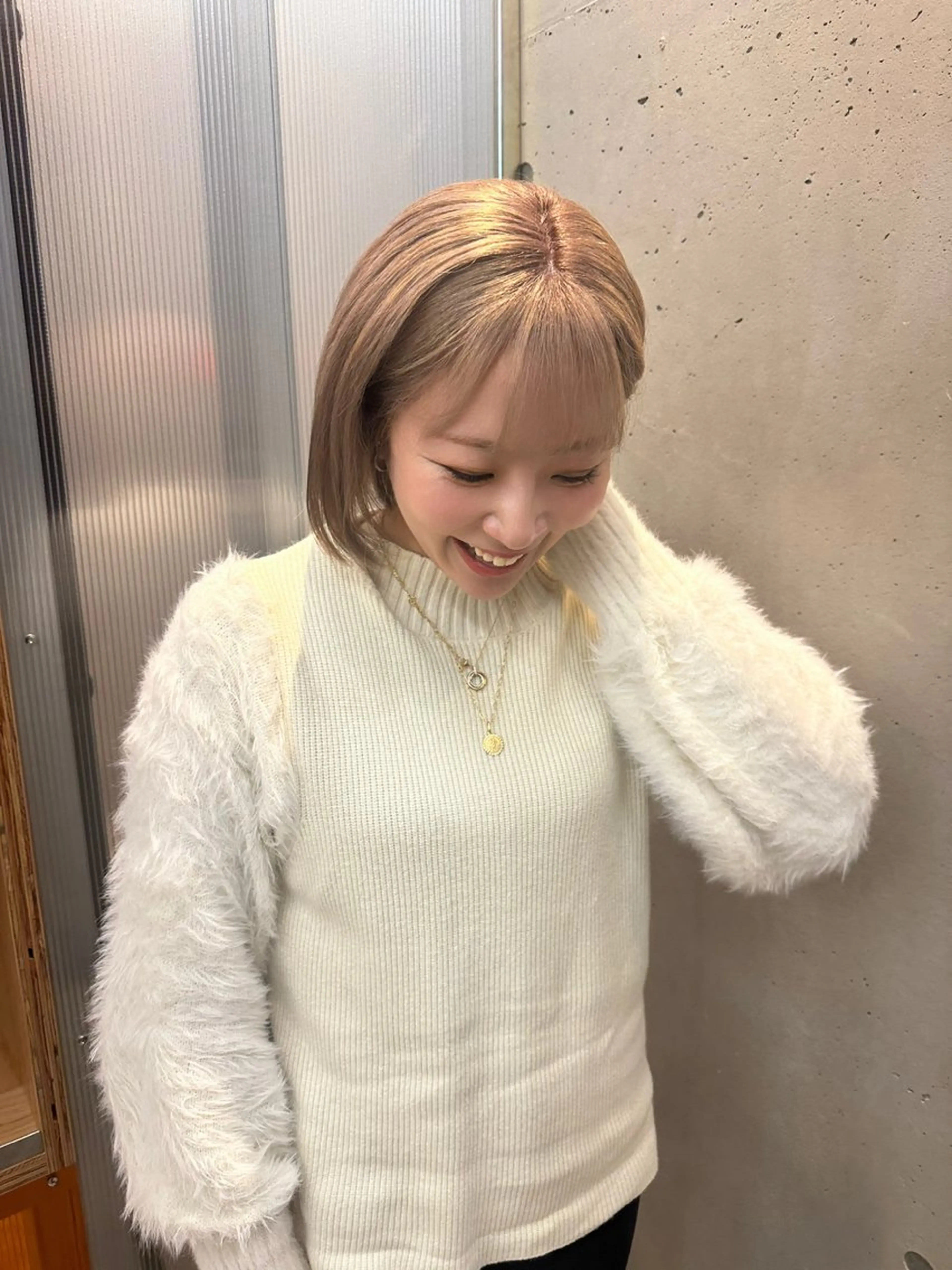 ショート カラー ヘアアレンジ ブリーチ ハイトーンカラー ボブ ヘアカラー トリートメント REONA🪽✨薬院 レイヤーカット🫧のヘアスタイル