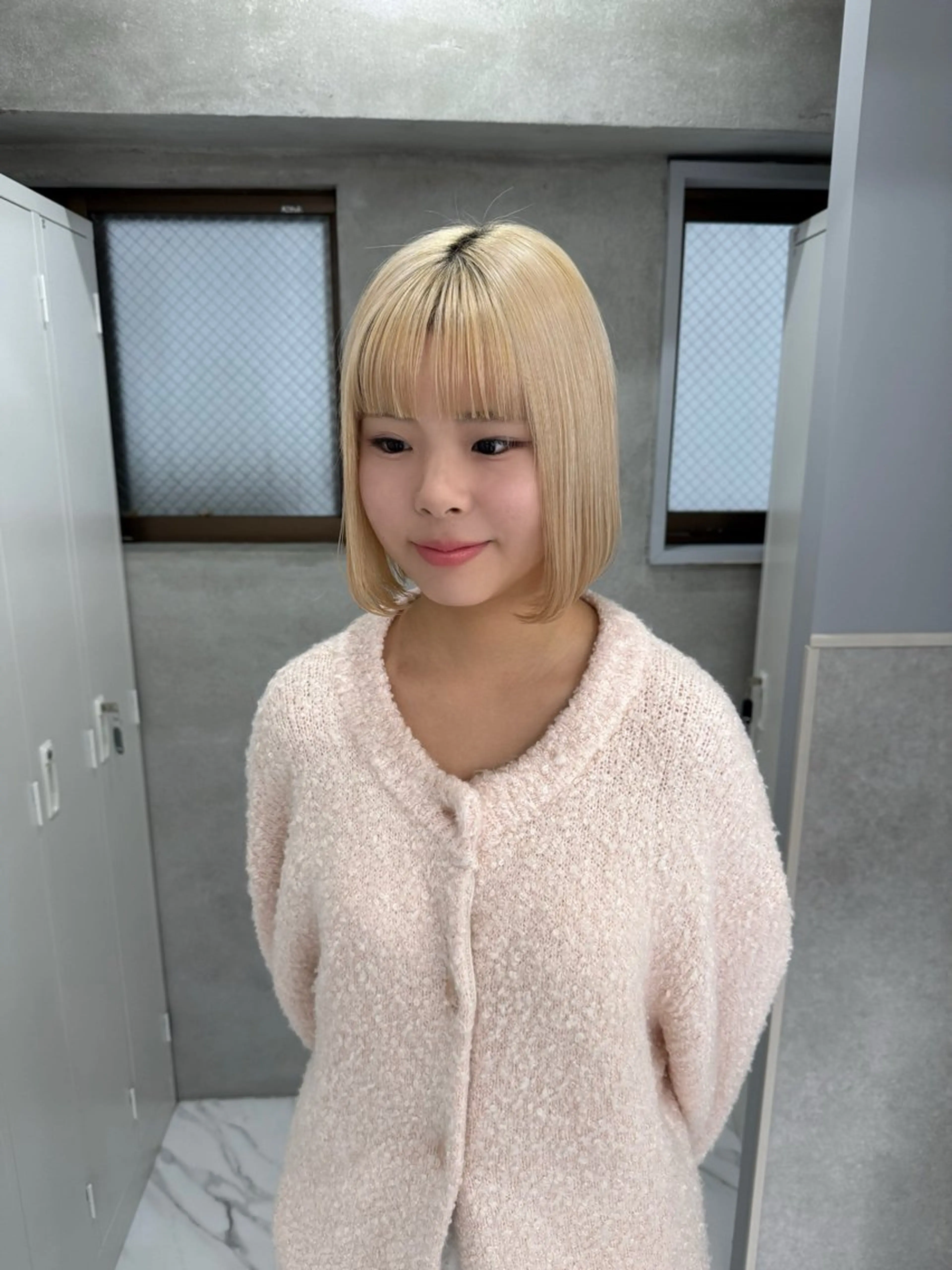 ヘアカラー sena⌇ベージュ⌇ ブリーチなしWカラーのヘアスタイル