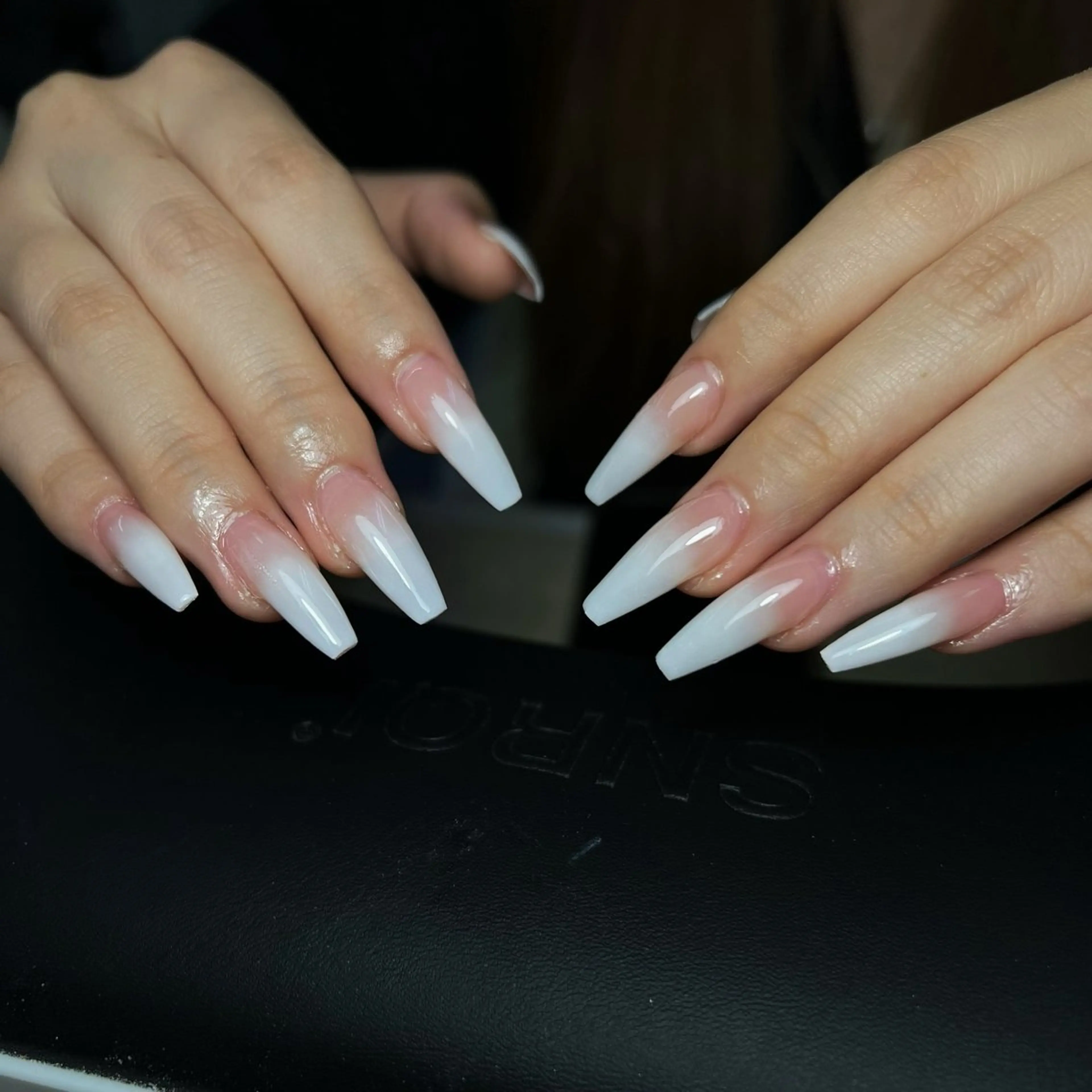 ネイル アートネイル ジェルネイル キラキラネイル 持ち込み シンプルネイル ハンドネイル ハンドケア ぱん ちゃんのネイルデザイン