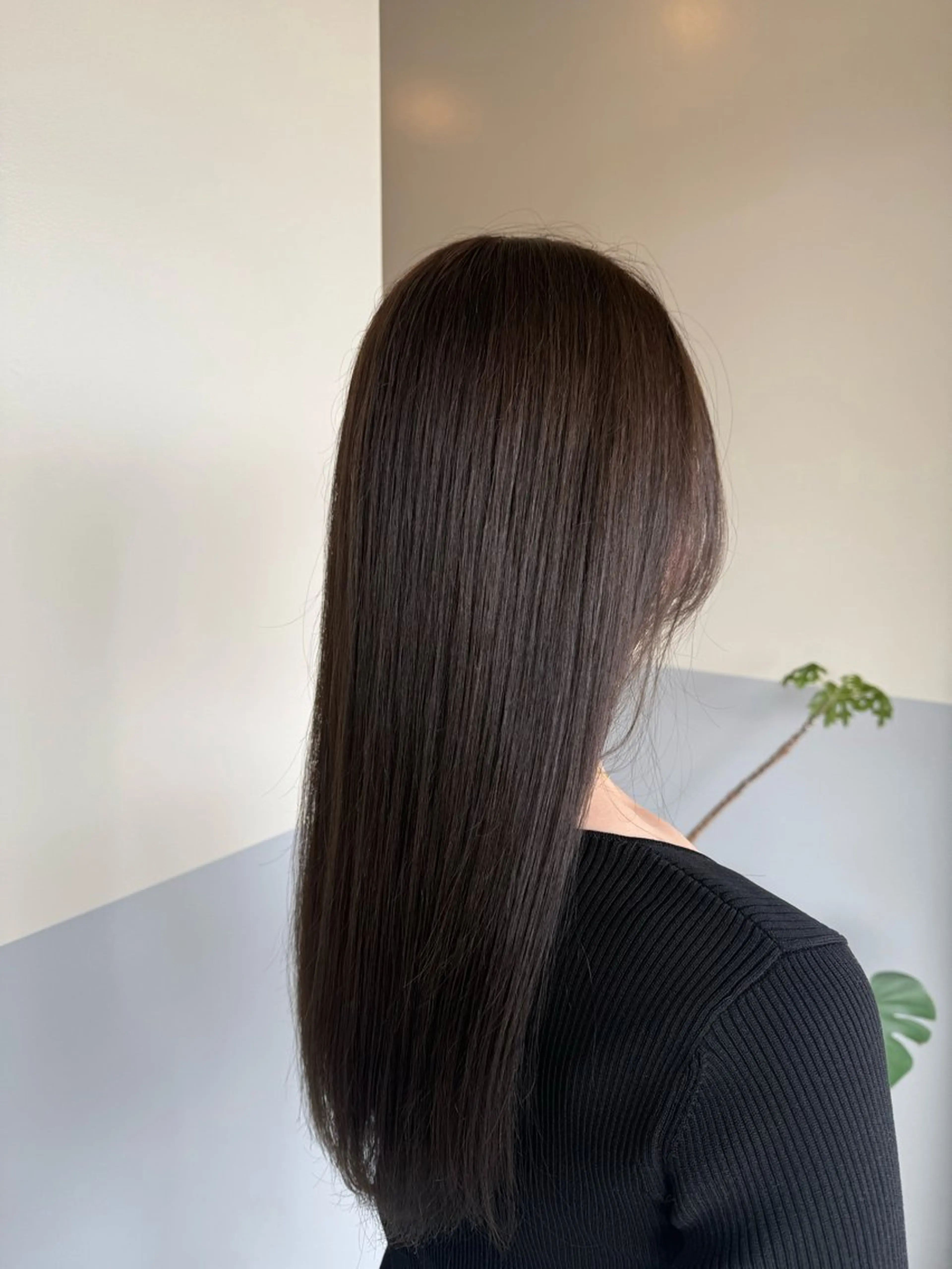 セミロング カラー 平川 陸翔のヘアスタイル