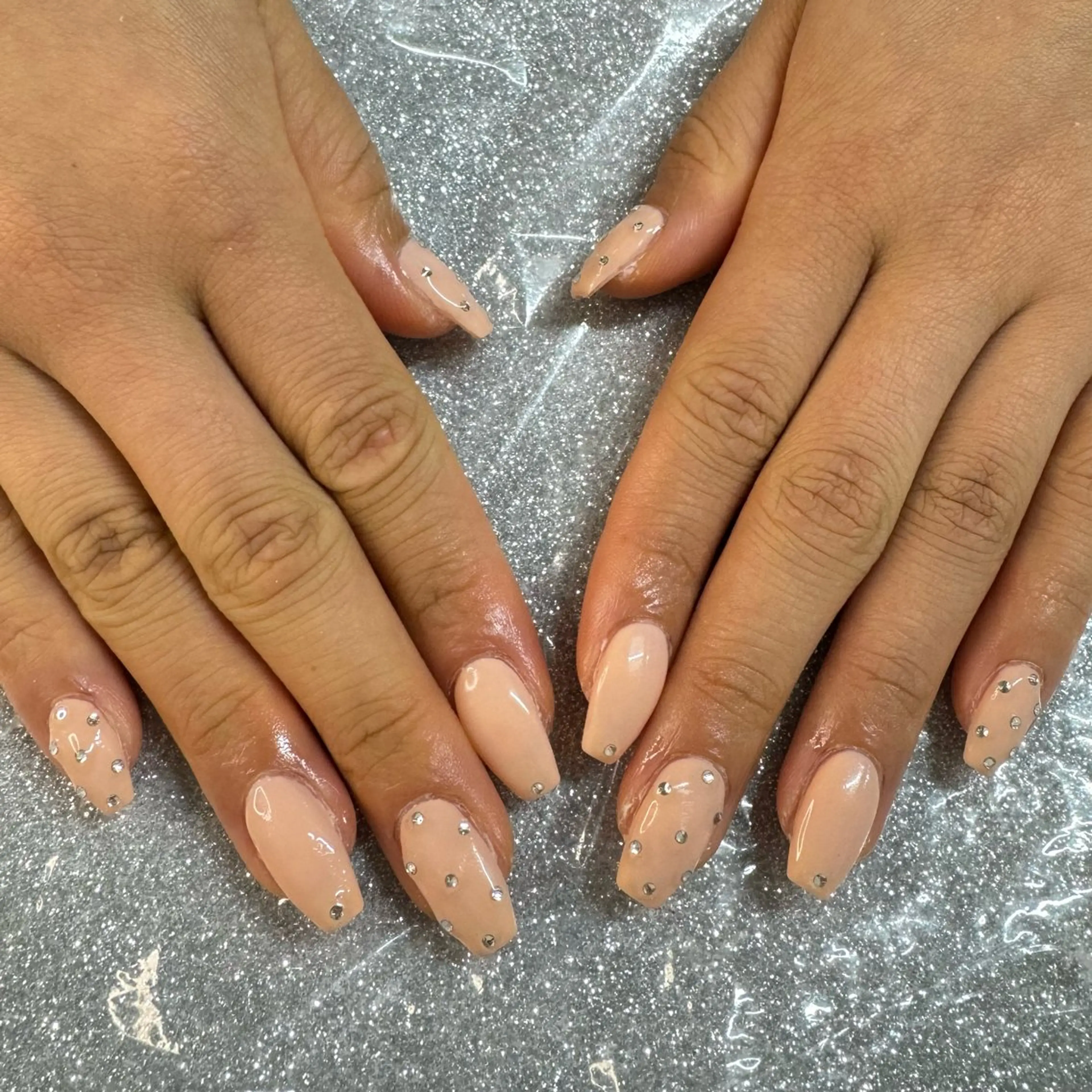 ネイル ハンドネイル VIERU 🌈🎀💖のネイルデザイン