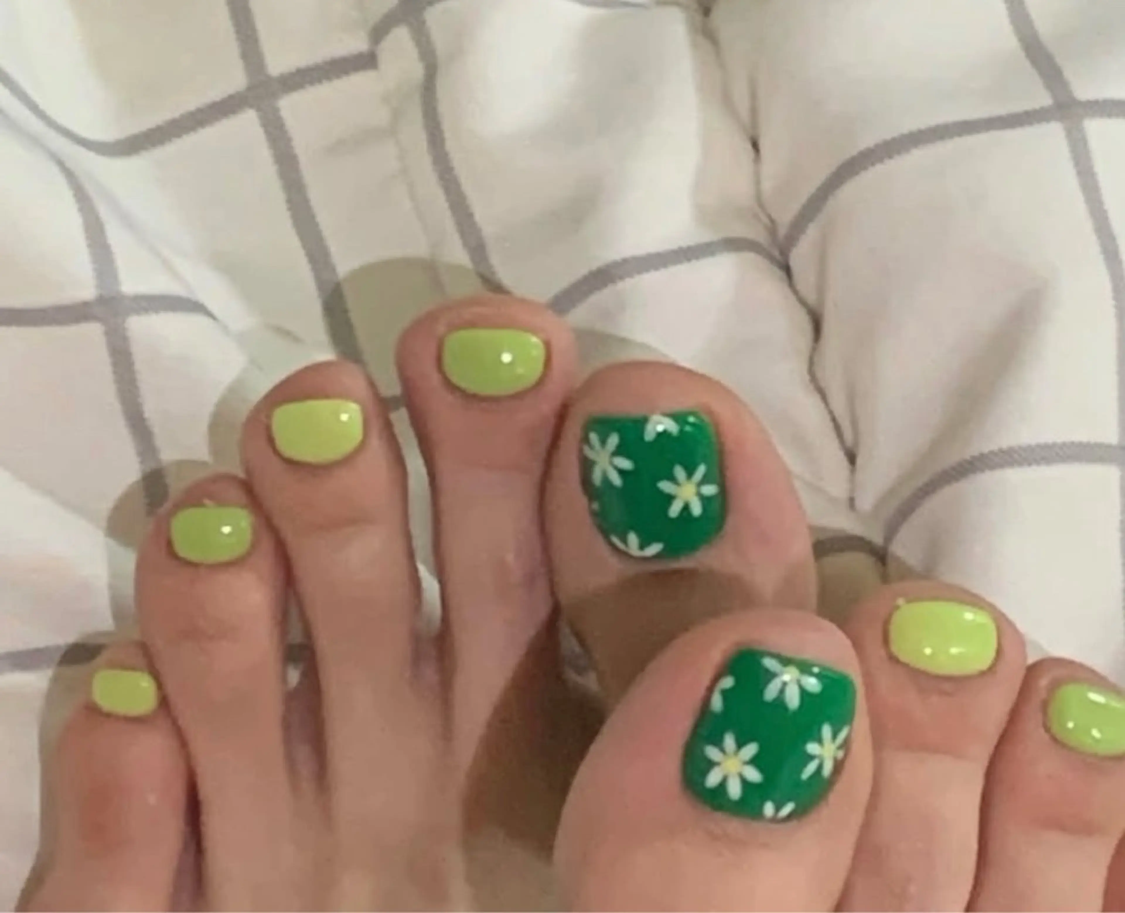 ネイル NailSalon✨ Écrinエクランのネイルデザイン