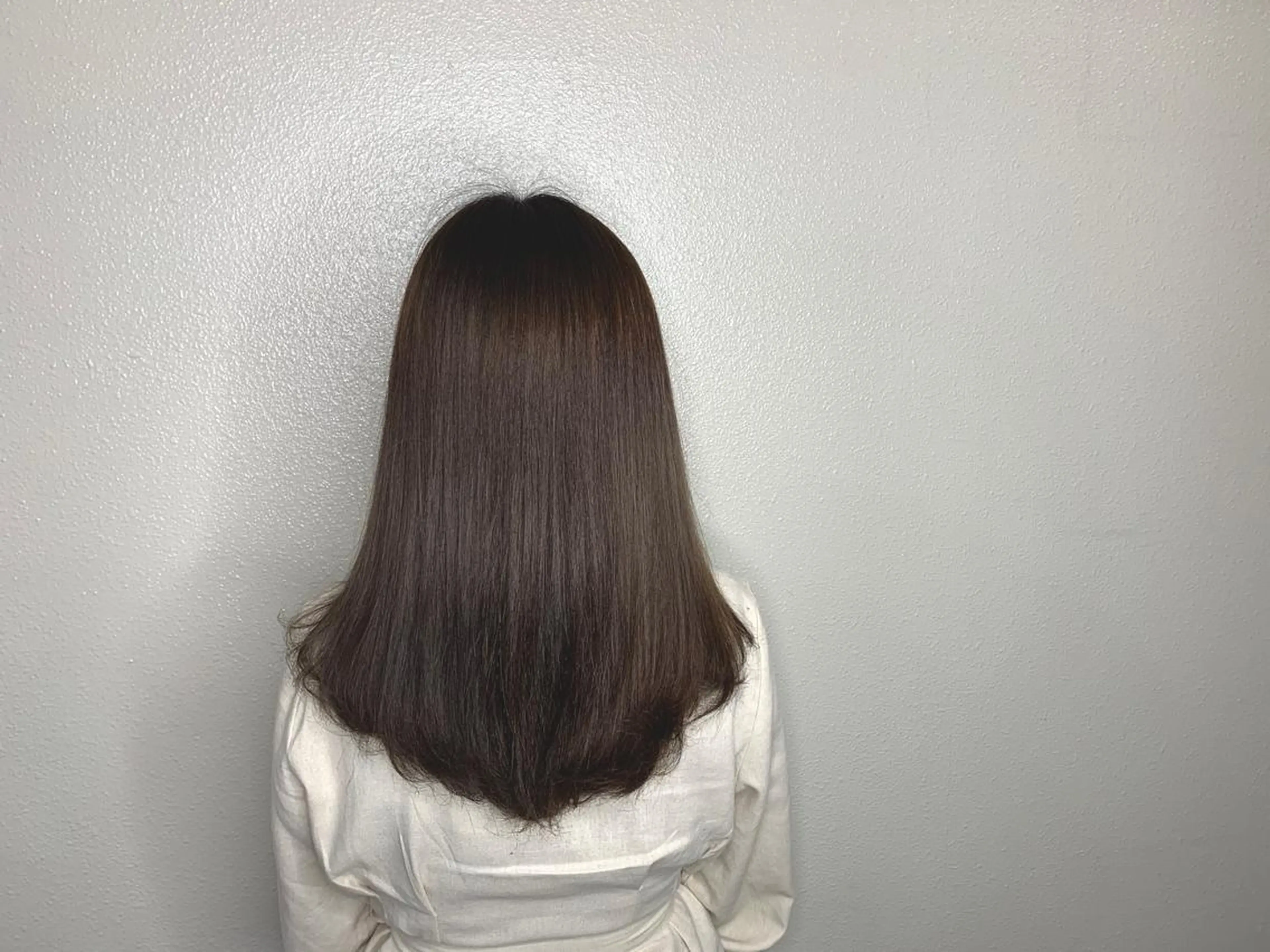 ミディアム カラー ヘアアレンジ 切りっぱなしヘアボブ ミディアムヘアRYOのヘアスタイル