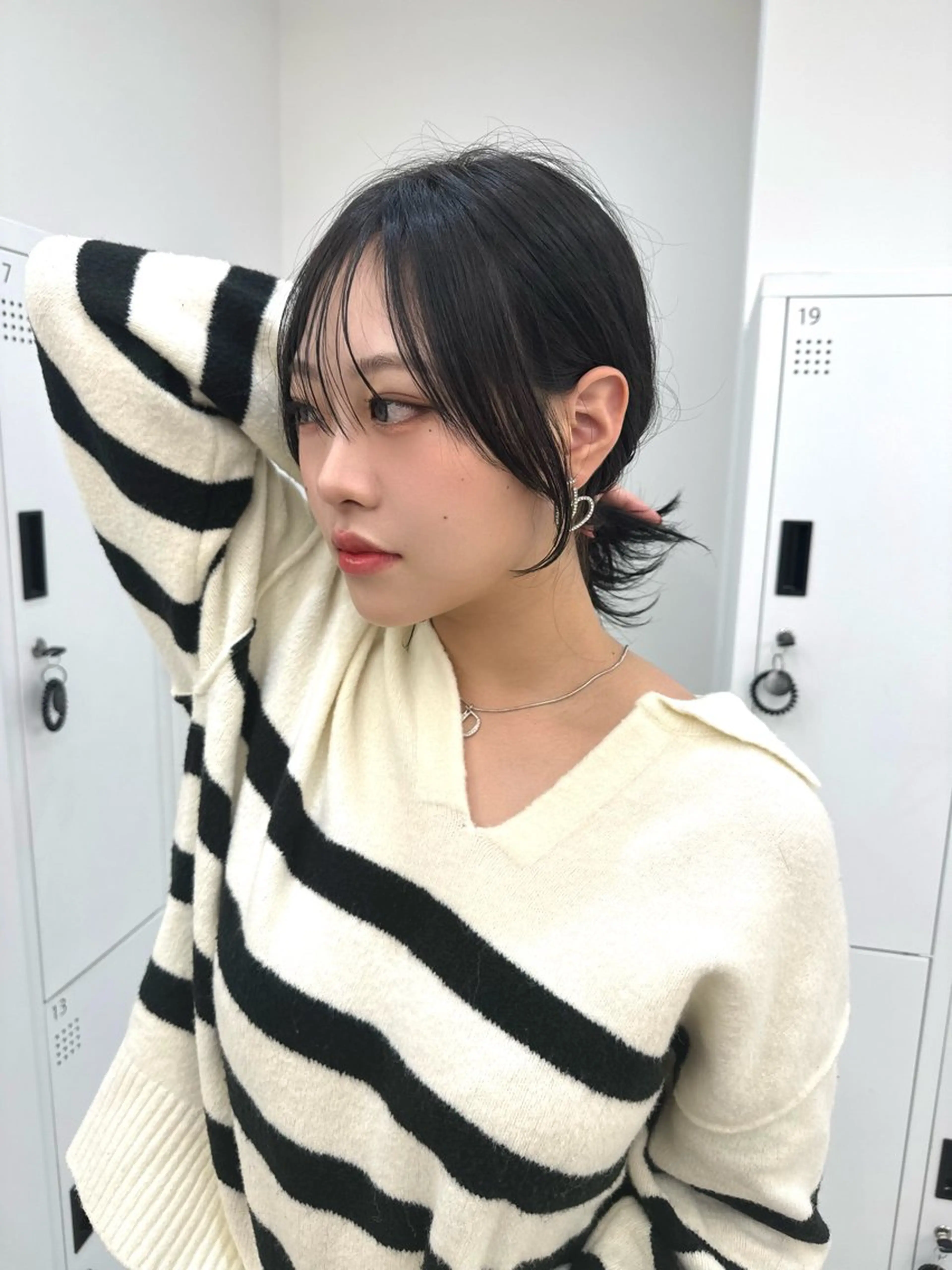 ミディアム 韓国風ヘア レイヤーカット ローレイヤー 似合わせカットが 得意な美容師のヘアスタイル