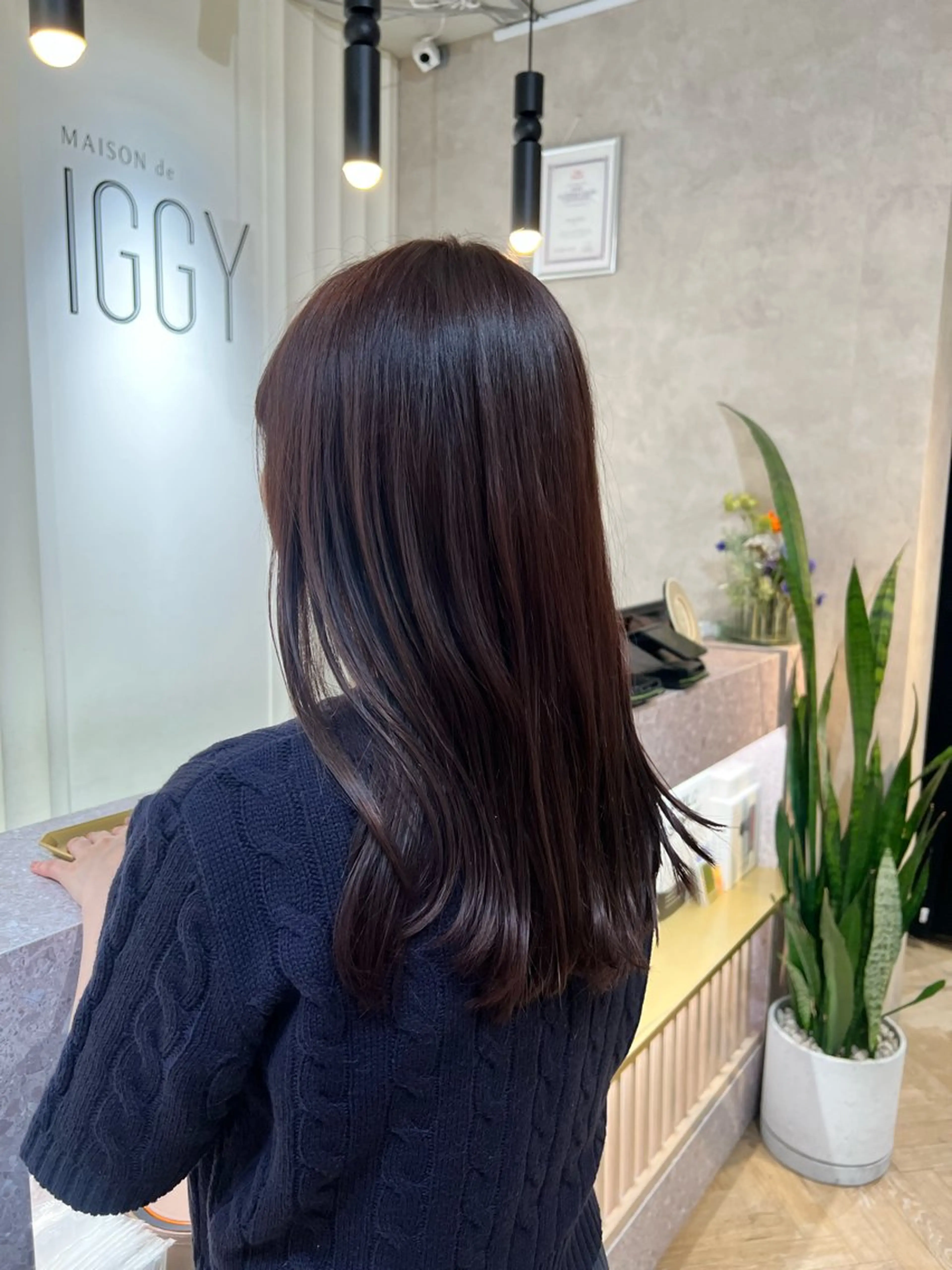 セミロング カラー 茂木 未海のヘアスタイル