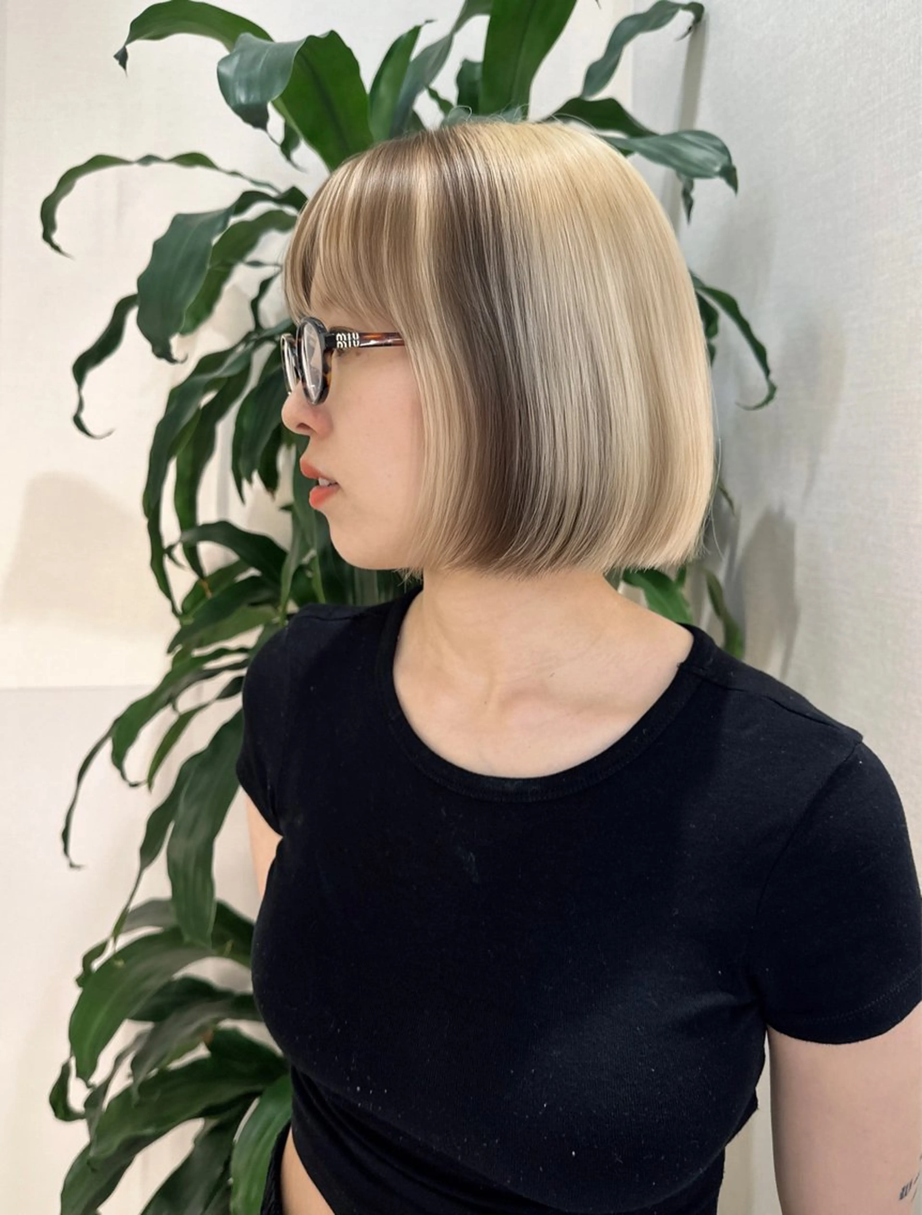 ショート カラー ブロンド デザインカラー ヘアカラー トリートメント 🦋レイヤーカット ミドリカワ🦋のヘアスタイル