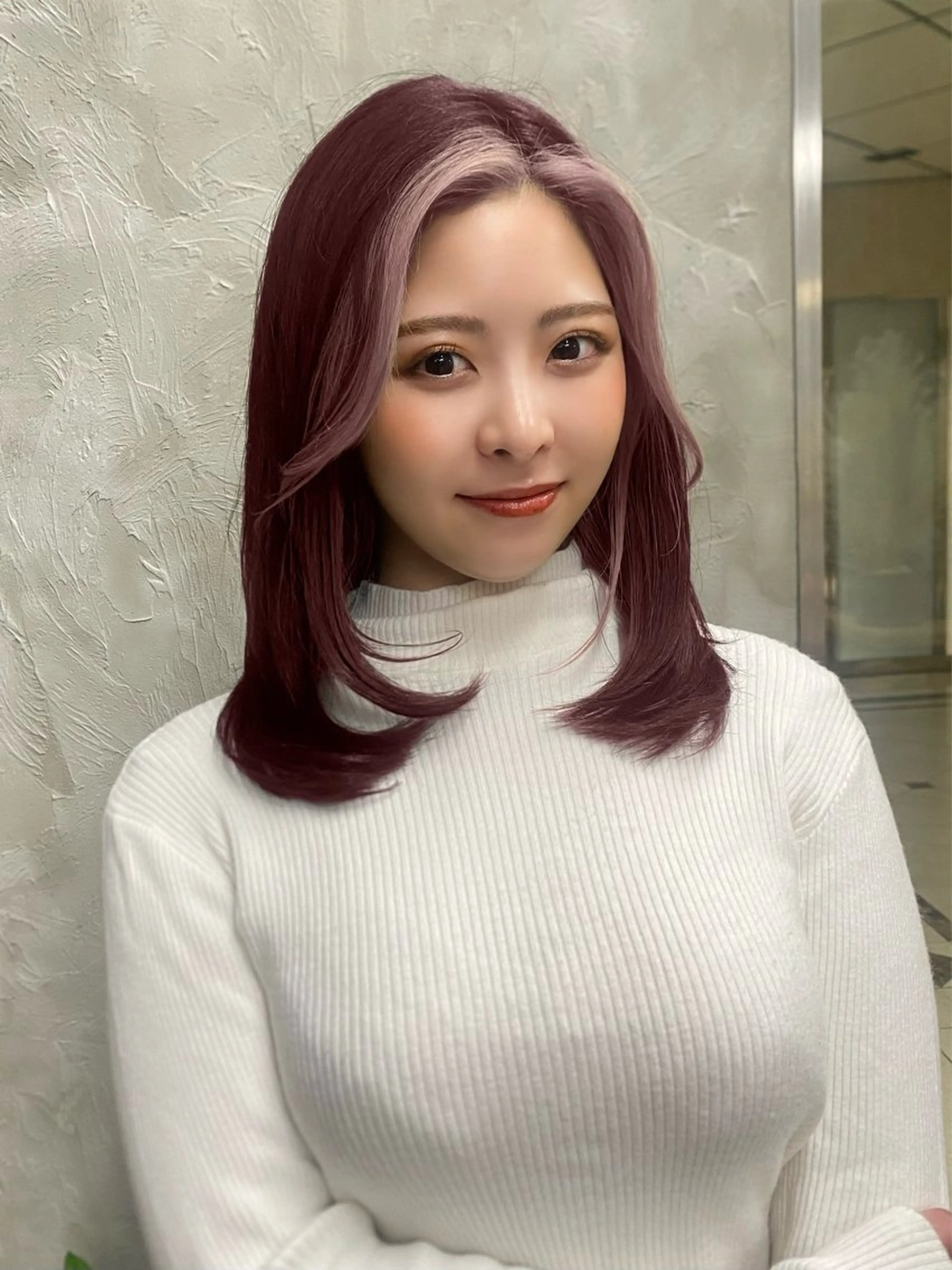 ミディアム カラー ヘアカラー トリートメント ハイライト、レイヤー カット/西梅田/中西のヘアスタイル